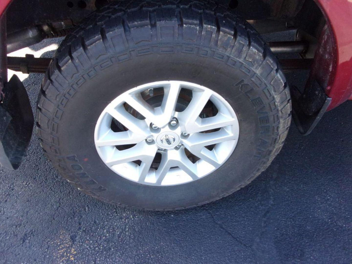 2015 RED NISSAN FRONTIER CREW CAB SV (1N6AD0EV4FN) with an 4.0L engine, Automatic transmission, located at 501 E. Columbia St., Springfield, OH, 45503, (800) 262-7122, 39.925262, -83.801796 - Photo#16