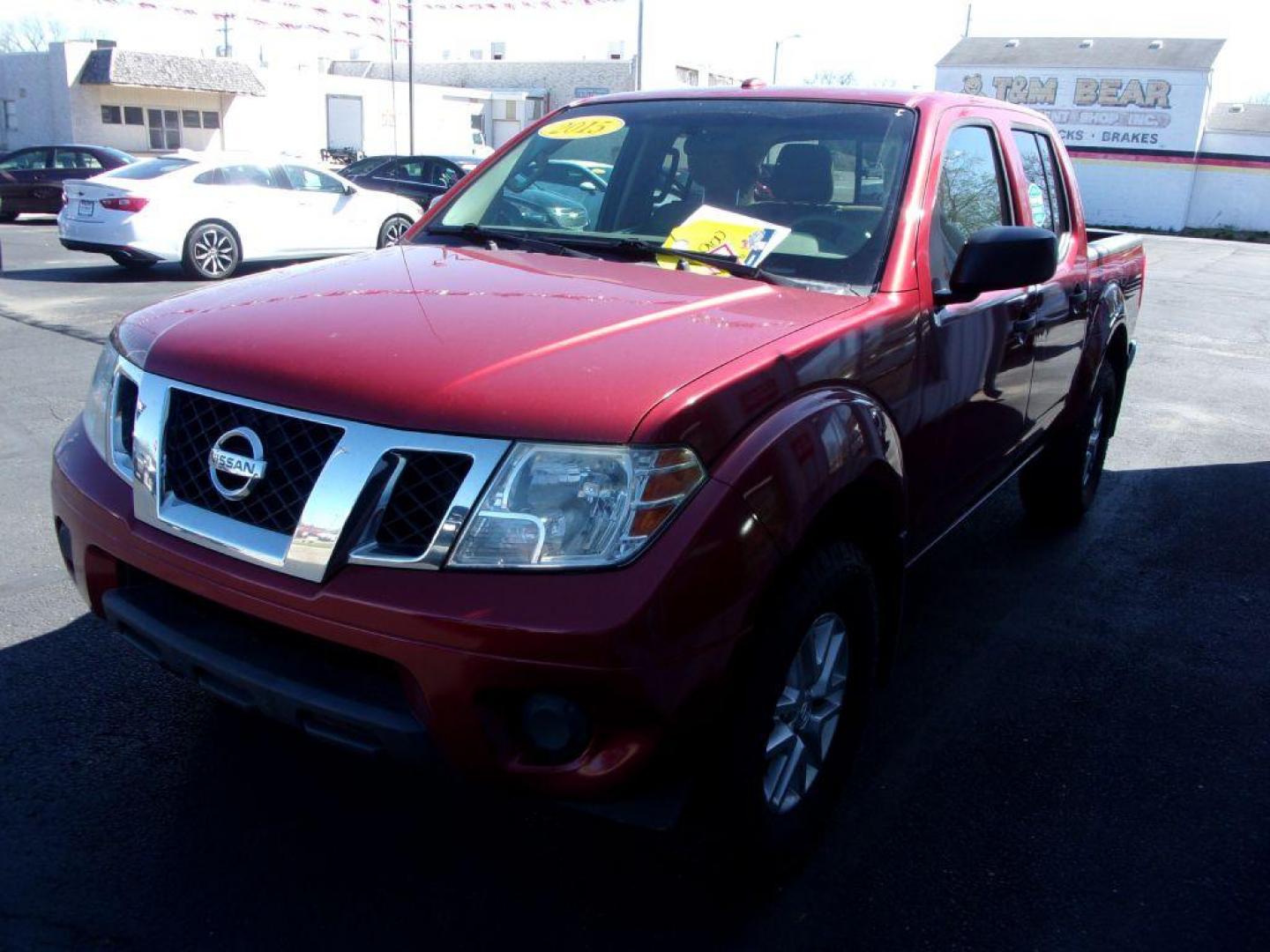 2015 RED NISSAN FRONTIER CREW CAB SV (1N6AD0EV4FN) with an 4.0L engine, Automatic transmission, located at 501 E. Columbia St., Springfield, OH, 45503, (800) 262-7122, 39.925262, -83.801796 - Photo#3