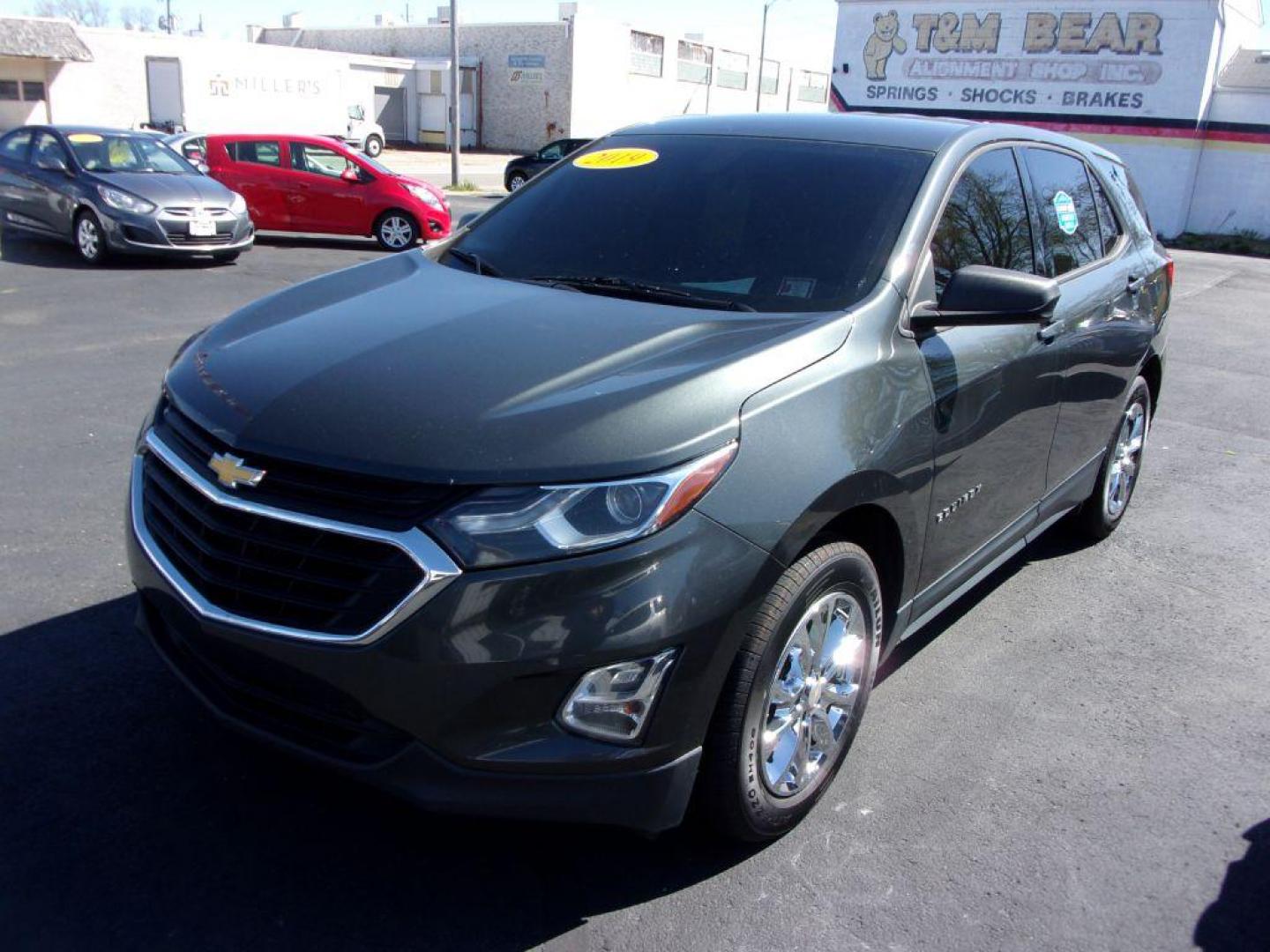 2019 GRAY CHEVROLET EQUINOX LS (3GNAXHEVXKS) with an 1.5L engine, Automatic transmission, located at 501 E. Columbia St., Springfield, OH, 45503, (800) 262-7122, 39.925262, -83.801796 - Photo#3