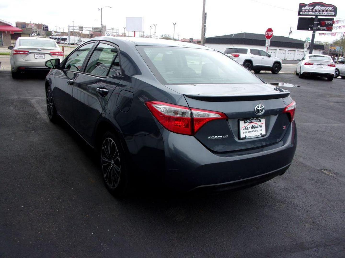 2014 GRAY TOYOTA COROLLA S PLUS (2T1BURHEXEC) with an 1.8L engine, Automatic transmission, located at 501 E. Columbia St., Springfield, OH, 45503, (800) 262-7122, 39.925262, -83.801796 - ***Clean Carfax***S Plus***Sunroof***New Front and Rear Pads and Rotors***Serviced and Detailed*** Jay North Auto has offered hand picked vehicles since 1965! Our customer's enjoy a NO pressure buying experience with a small town feel. All of our vehicles get fully inspected and detailed. We are - Photo#5