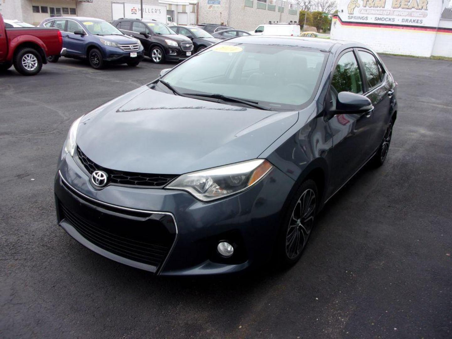 2014 GRAY TOYOTA COROLLA S PLUS (2T1BURHEXEC) with an 1.8L engine, Automatic transmission, located at 501 E. Columbia St., Springfield, OH, 45503, (800) 262-7122, 39.925262, -83.801796 - ***Clean Carfax***S Plus***Sunroof***New Front and Rear Pads and Rotors***Serviced and Detailed*** Jay North Auto has offered hand picked vehicles since 1965! Our customer's enjoy a NO pressure buying experience with a small town feel. All of our vehicles get fully inspected and detailed. We are - Photo#6