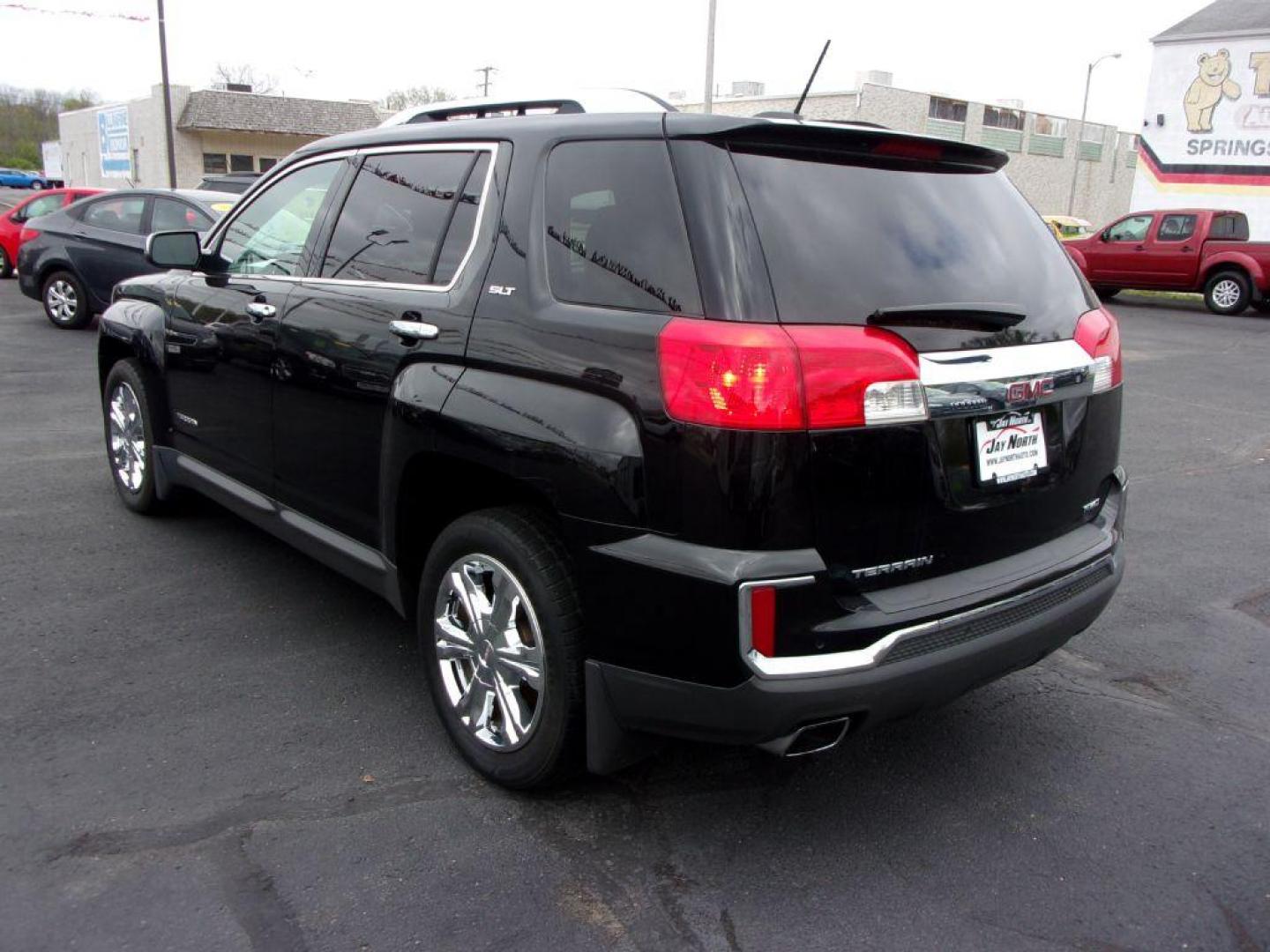 2017 BLACK GMC TERRAIN SLT (2GKFLUEK1H6) with an 2.4L engine, Automatic transmission, located at 501 E. Columbia St., Springfield, OH, 45503, (800) 262-7122, 39.925262, -83.801796 - Photo#5