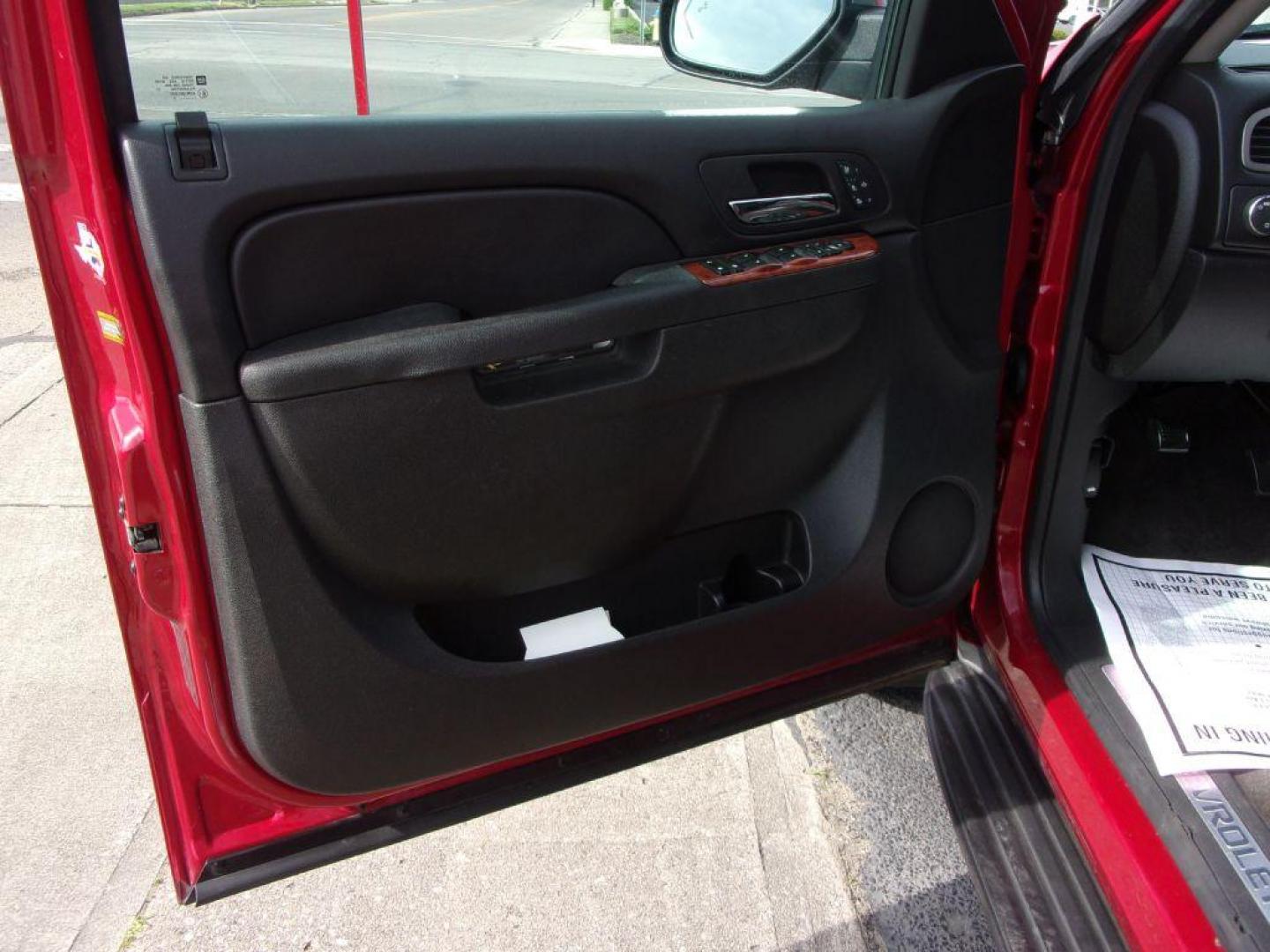 2013 RED CHEVROLET TAHOE 1500 LTZ (1GNSKCE08DR) with an 5.3L engine, Automatic transmission, located at 501 E. Columbia St., Springfield, OH, 45503, (800) 262-7122, 39.925262, -83.801796 - *** LTZ *** Serviced and Detailed *** Heated and Cooled Leather Seating *** Third Row Seating *** Moonroof *** Pioneer Audio **8 Premium Wheels *** LOADED *** Rides and Drives Great *** 5.3L V8 4x4 *** Jay North Auto has offered hand picked vehicles since 1965! Our customer's enjoy a NO pressure - Photo#15