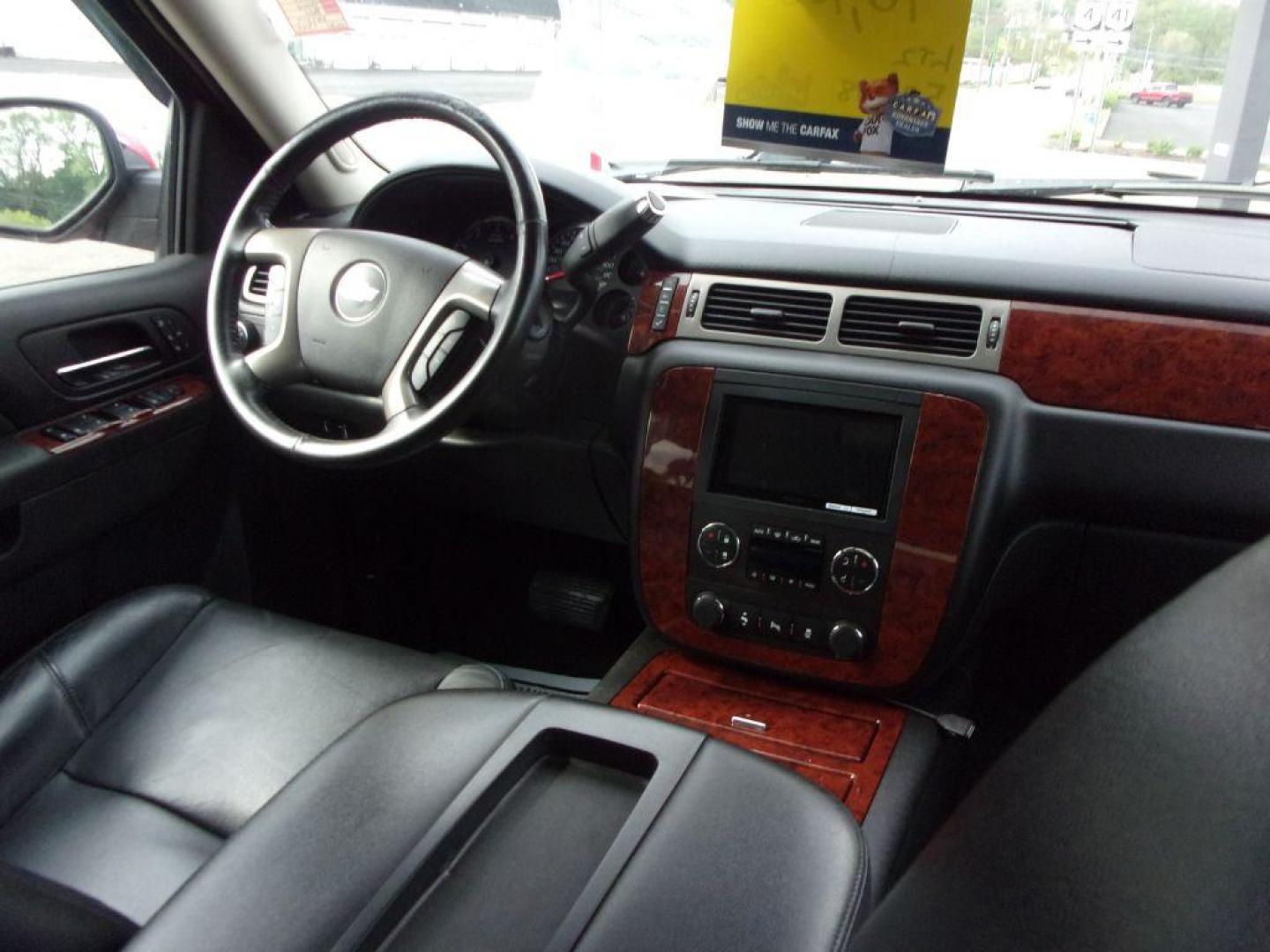 2013 RED CHEVROLET TAHOE 1500 LTZ (1GNSKCE08DR) with an 5.3L engine, Automatic transmission, located at 501 E. Columbia St., Springfield, OH, 45503, (800) 262-7122, 39.925262, -83.801796 - *** LTZ *** Serviced and Detailed *** Heated and Cooled Leather Seating *** Third Row Seating *** Moonroof *** Pioneer Audio **8 Premium Wheels *** LOADED *** Rides and Drives Great *** 5.3L V8 4x4 *** Jay North Auto has offered hand picked vehicles since 1965! Our customer's enjoy a NO pressure - Photo#22