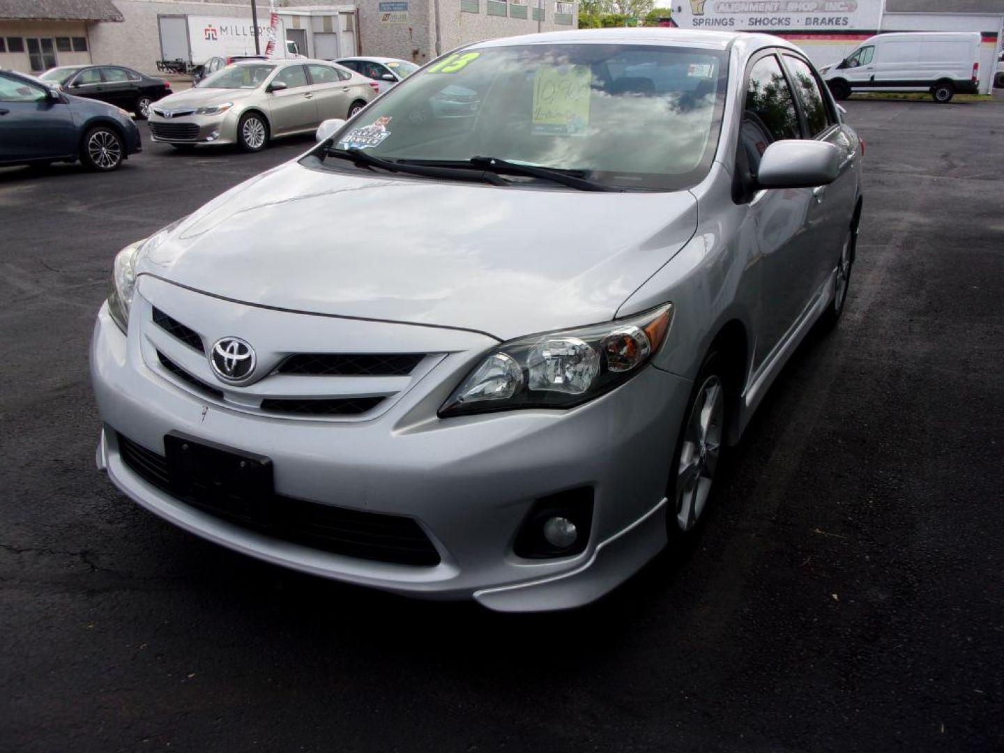 2013 SILVER TOYOTA COROLLA S (2T1BU4EE5DC) with an 1.8L engine, Automatic transmission, located at 501 E. Columbia St., Springfield, OH, 45503, (800) 262-7122, 39.925262, -83.801796 - Photo#6