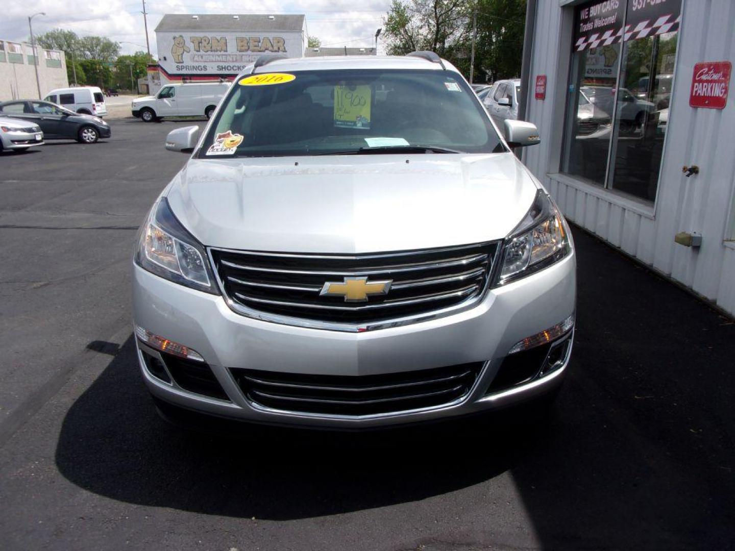 2016 SILVER CHEVROLET TRAVERSE LT (1GNKRGKD5GJ) with an 3.6L engine, Automatic transmission, located at 501 E. Columbia St., Springfield, OH, 45503, (800) 262-7122, 39.925262, -83.801796 - ***Well Maintained on CarFax***LT***FWD***3rd Row Seating***Serviced and Detailed*** Jay North Auto has offered hand picked vehicles since 1965! Our customer's enjoy a NO pressure buying experience with a small town feel. All of our vehicles get fully inspected and detailed. We are a preferred d - Photo#1