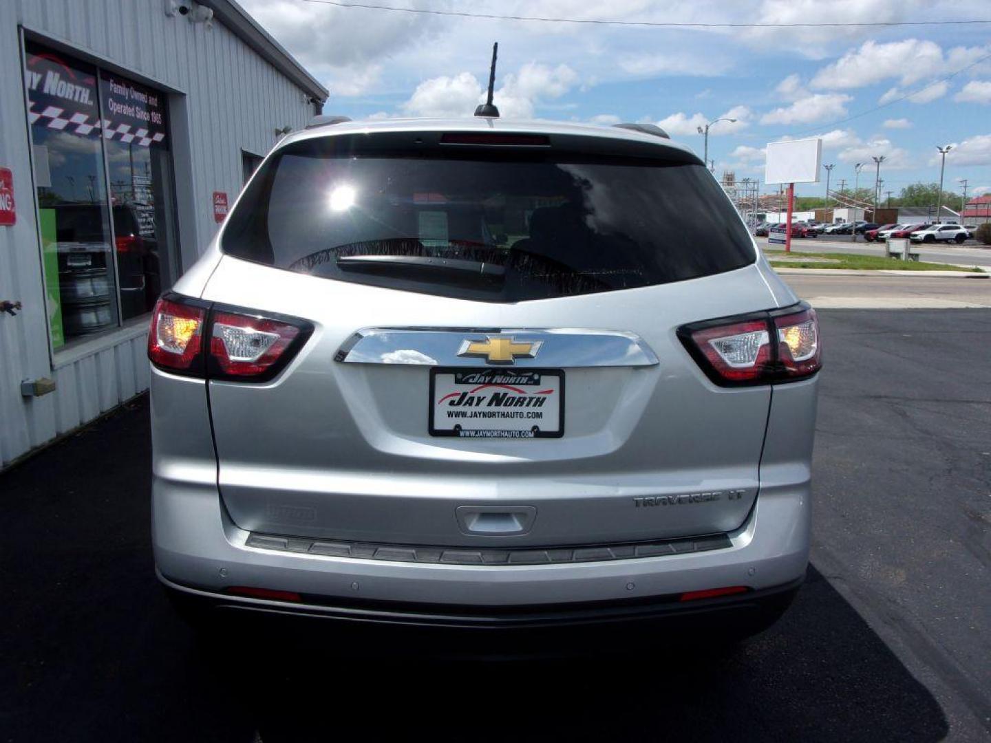 2016 SILVER CHEVROLET TRAVERSE LT (1GNKRGKD5GJ) with an 3.6L engine, Automatic transmission, located at 501 E. Columbia St., Springfield, OH, 45503, (800) 262-7122, 39.925262, -83.801796 - ***Well Maintained on CarFax***LT***FWD***3rd Row Seating***Serviced and Detailed*** Jay North Auto has offered hand picked vehicles since 1965! Our customer's enjoy a NO pressure buying experience with a small town feel. All of our vehicles get fully inspected and detailed. We are a preferred d - Photo#4