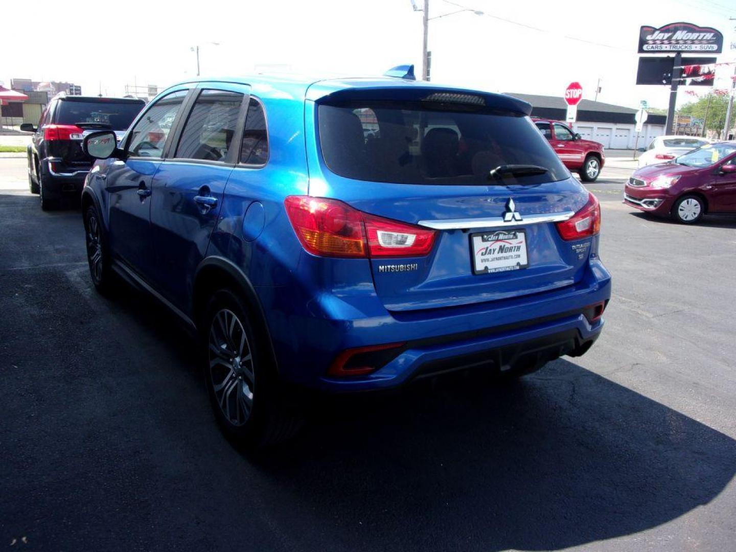 2018 BLUE MITSUBISHI OUTLANDER SPORT SE (JA4AP3AW1JU) with an 2.4L engine, Continuously Variable transmission, located at 501 E. Columbia St., Springfield, OH, 45503, (800) 262-7122, 39.925262, -83.801796 - Photo#5