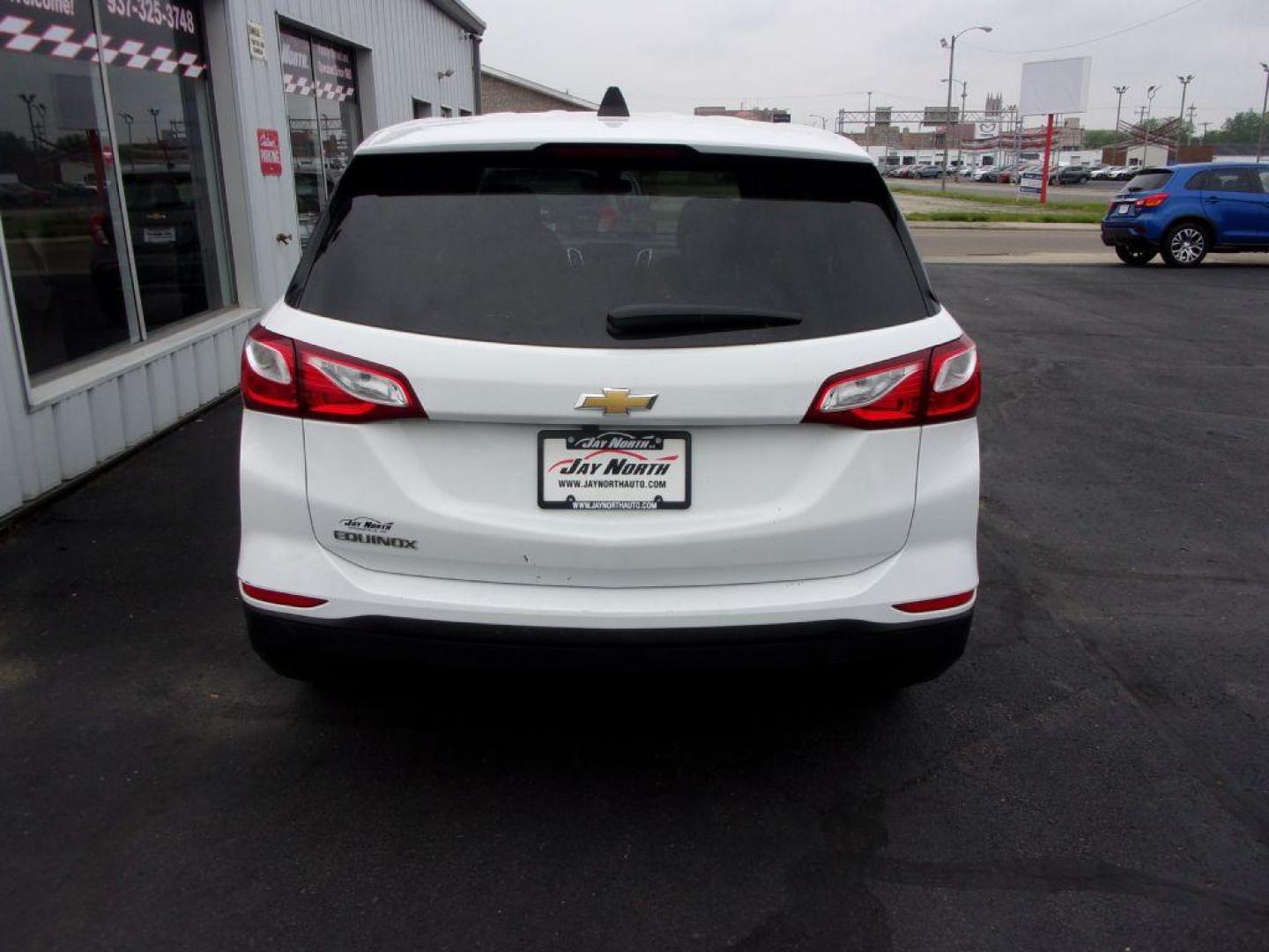 2020 WHITE CHEVROLET EQUINOX LS (2GNAXHEV0L6) with an 1.5L engine, Automatic transmission, located at 501 E. Columbia St., Springfield, OH, 45503, (800) 262-7122, 39.925262, -83.801796 - Photo#4