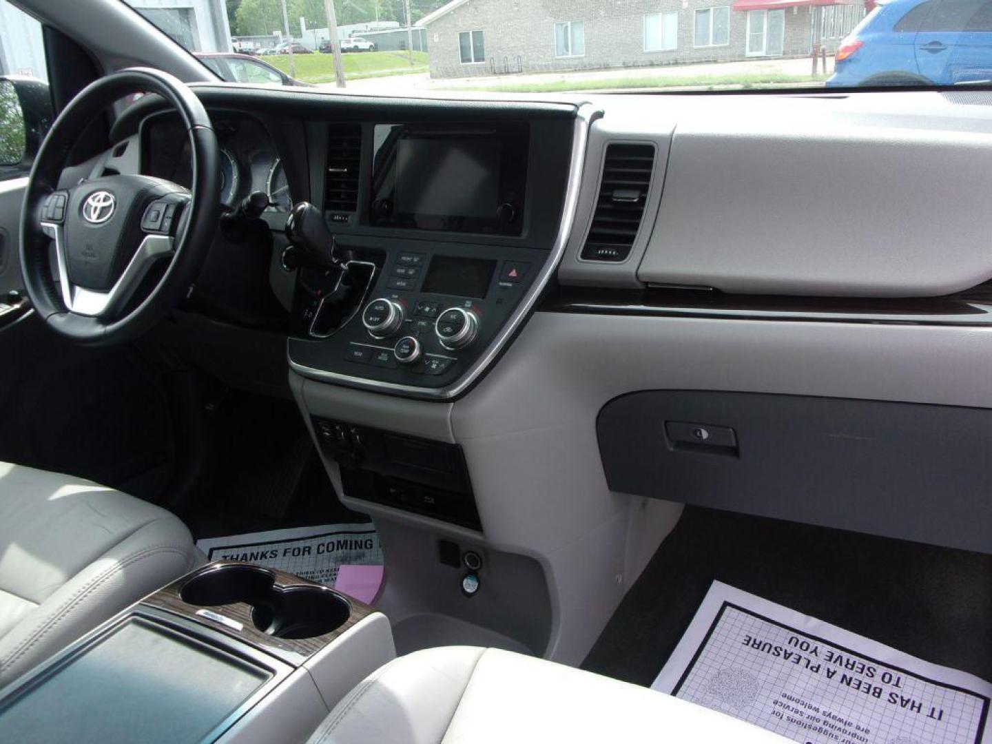 2016 WHITE TOYOTA SIENNA XLE AAS (5TDYK3DC3GS) with an 3.5L engine, Automatic transmission, located at 501 E. Columbia St., Springfield, OH, 45503, (800) 262-7122, 39.925262, -83.801796 - *** Toyota Mobility Auto Access Seat *** XLE AAS *** V6 *** Serviced and Detailed *** Here is a link on how the AAS seat works https://www.youtube.com/watch?v=6floHDw2zmk Jay North Auto has offered hand picked vehicles since 1965! Our customer's enjoy a NO pressure buying experience with a s - Photo#22