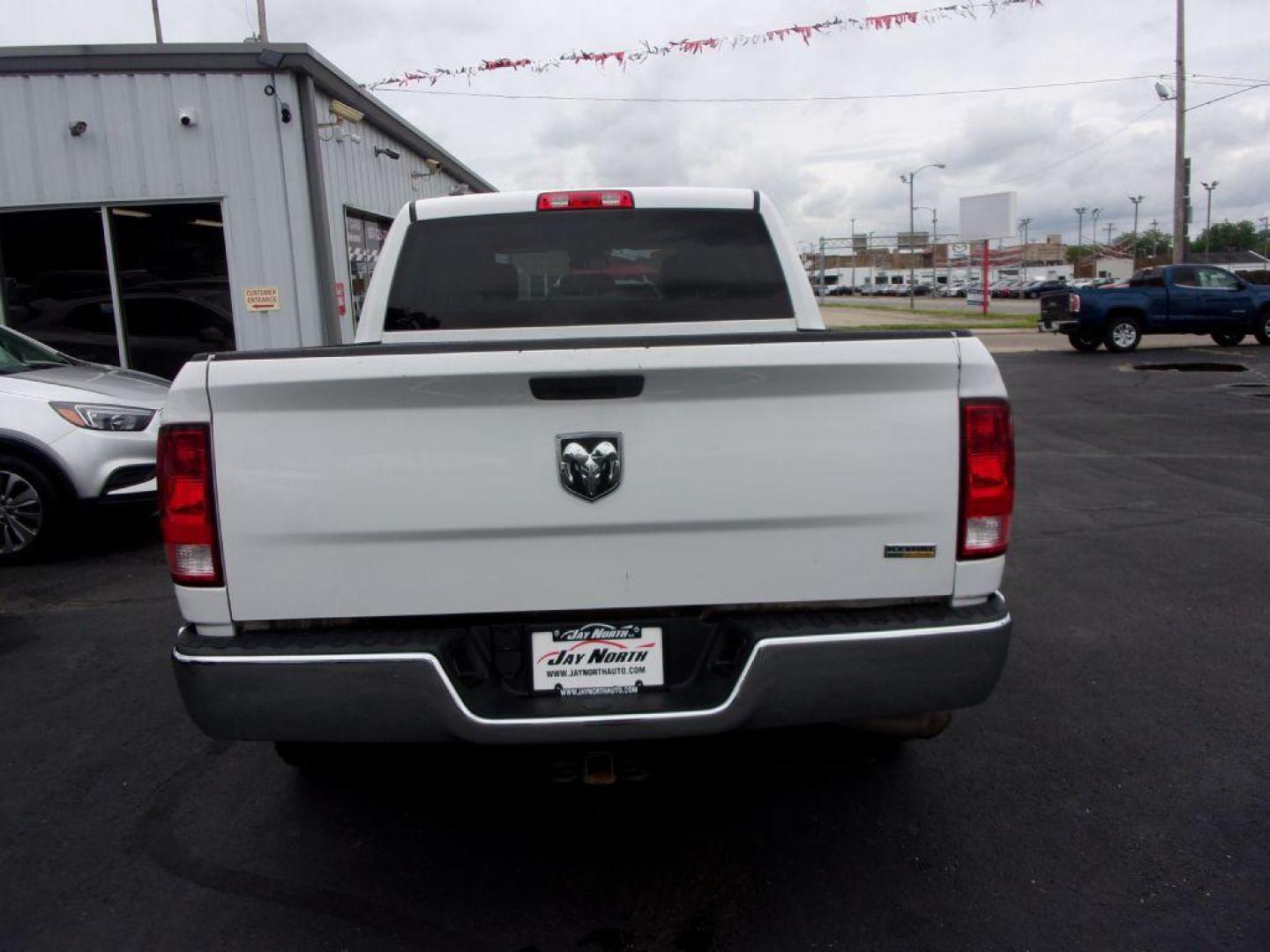 2019 WHITE RAM 1500 CLASSIC TRADESMAN CREW CAB (1C6RR6KG1KS) with an 3.6L engine, Automatic transmission, located at 501 E. Columbia St., Springfield, OH, 45503, (800) 262-7122, 39.925262, -83.801796 - ***1-Owner***Clean Carfax***New Wheels and Tires***Back-up Camera***Crew Cab***Serviced and Detailed*** Jay North Auto has offered hand picked vehicles since 1965! Our customer's enjoy a NO pressure buying experience with a small town feel. All of our vehicles get fully inspected and detailed. W - Photo#4