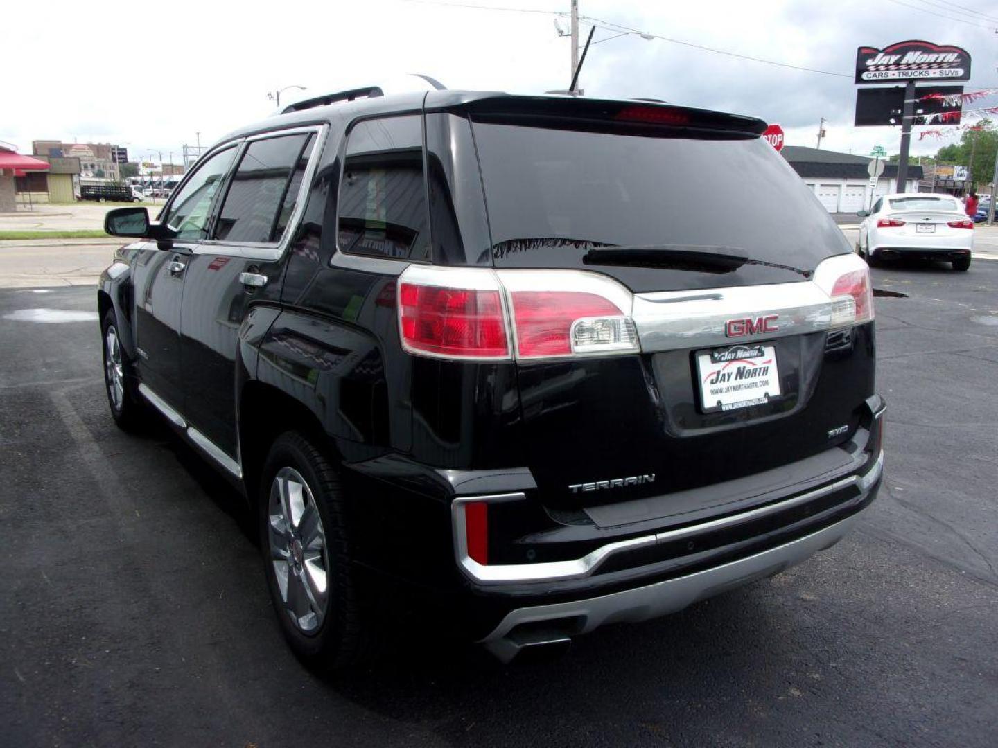 2016 BLACK GMC TERRAIN DENALI (2GKFLVEK5G6) with an 2.4L engine, Automatic transmission, located at 501 E. Columbia St., Springfield, OH, 45503, (800) 262-7122, 39.925262, -83.801796 - Photo#5