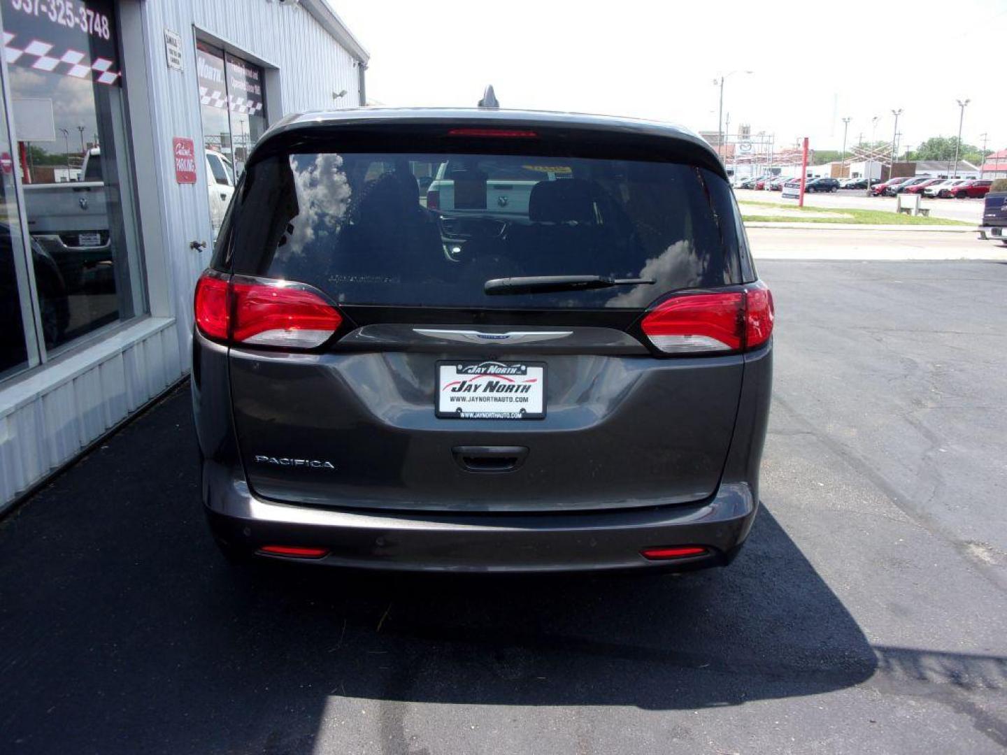 2018 GRAY CHRYSLER PACIFICA LX (2C4RC1CG6JR) with an 3.6L engine, Automatic transmission, located at 501 E. Columbia St., Springfield, OH, 45503, (800) 262-7122, 39.925262, -83.801796 - *** 1 Owner w/ Clean CarFax *** LX *** V6 *** CHRYSLER PACIFICA LX Exterior Color: Granite Crystal Metallic Clear Coat Exterior Paint Interior Color: Black / Alloy Interior Colors Interior: Cloth Bucket Seats Engine: 3.6L V6 24V VVT Engine with ESS Transmission: 9-Speed FWD Automatic Transmission - Photo#4