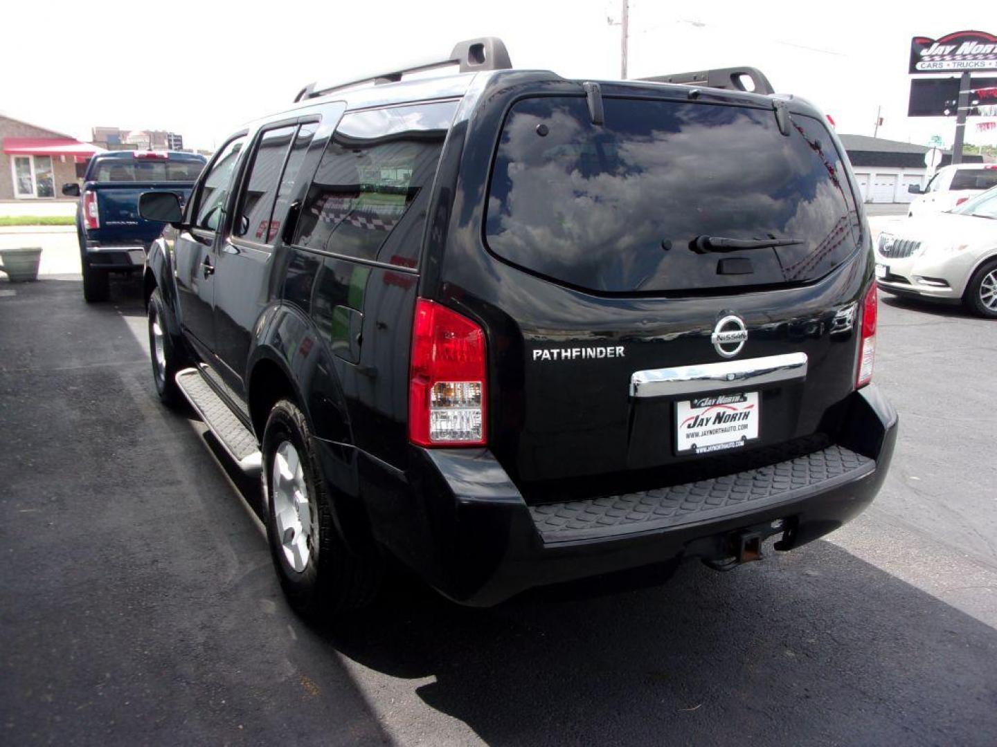 2010 BLACK NISSAN PATHFINDER S (5N1AR1NB4AC) with an 4.0L engine, Automatic transmission, located at 501 E. Columbia St., Springfield, OH, 45503, (800) 262-7122, 39.925262, -83.801796 - Photo#5