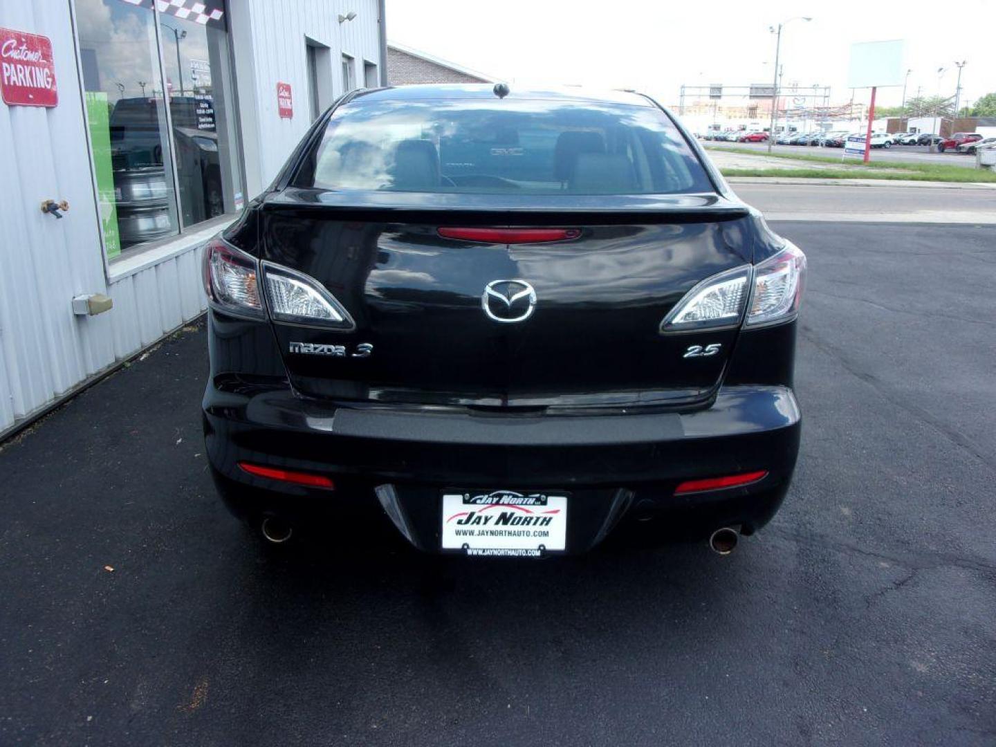 2011 BLACK MAZDA 3 S GT (JM1BL1W52B1) with an 2.5L engine, Automatic transmission, located at 501 E. Columbia St., Springfield, OH, 45503, (800) 262-7122, 39.925262, -83.801796 - *** New Tires *** Leather *** Moonroof *** Bose Audio *** Alloy Wheels *** Serviced and Detailed *** Jay North Auto has offered hand picked vehicles since 1965! Our customer's enjoy a NO pressure buying experience with a small town feel. All of our vehicles get fully inspected and detailed. We - Photo#4