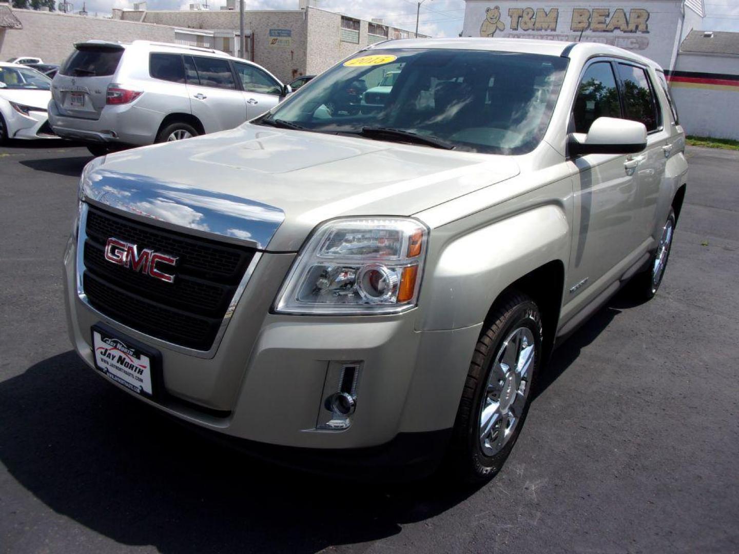 2015 GOLD GMC TERRAIN SLE (2GKALMEK4F6) with an 2.4L engine, Automatic transmission, located at 501 E. Columbia St., Springfield, OH, 45503, (800) 262-7122, 39.925262, -83.801796 - *** LOW MILEAGE *** Serviced and Detailed *** SLE *** Back Up Camera *** Jay North Auto has offered hand picked vehicles since 1965! Our customer's enjoy a NO pressure buying experience with a small town feel. All of our vehicles get fully inspected and detailed. We are a preferred dealer for ma - Photo#6