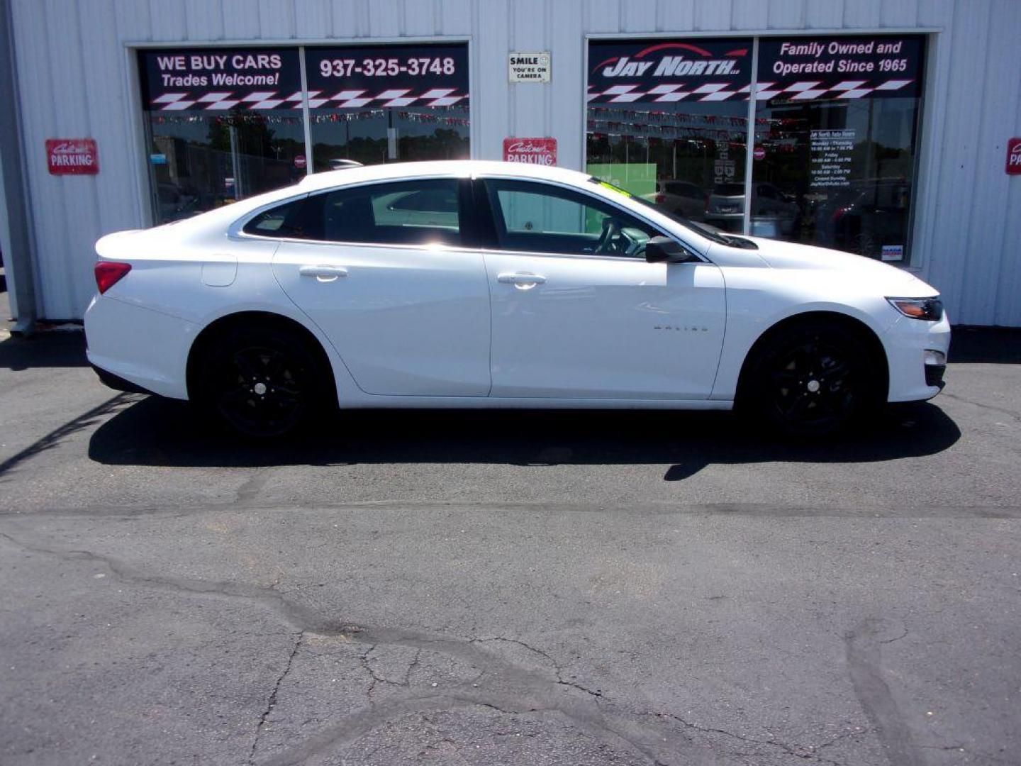 2022 WHITE CHEVROLET MALIBU LS (1G1ZB5ST0NF) with an 1.5L engine, Continuously Variable transmission, located at 501 E. Columbia St., Springfield, OH, 45503, (800) 262-7122, 39.925262, -83.801796 - ***1-Owner***Clean Carfax***LS***Remote Start***New Tires***Serviced and Detailed*** Jay North Auto has offered hand picked vehicles since 1965! Our customer's enjoy a NO pressure buying experience with a small town feel. All of our vehicles get fully inspected and detailed. We are a preferred - Photo#0