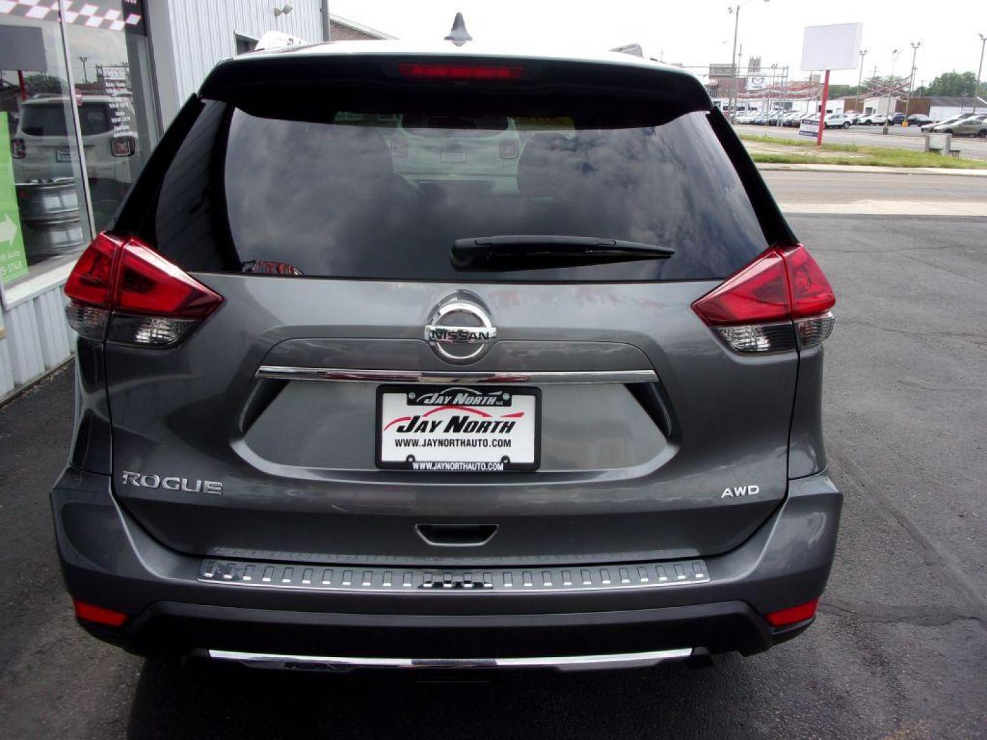 2018 GRAY NISSAN ROGUE S (5N1AT2MV0JC) with an 2.5L engine, Continuously Variable transmission, located at 501 E. Columbia St., Springfield, OH, 45503, (800) 262-7122, 39.925262, -83.801796 - ***Clean Carfax***S***AWD***Blind Spot***Heated Seats***Serviced and Detailed*** Jay North Auto has offered hand picked vehicles since 1965! Our customer's enjoy a NO pressure buying experience with a small town feel. All of our vehicles get fully inspected and detailed. We are a preferred deale - Photo#4