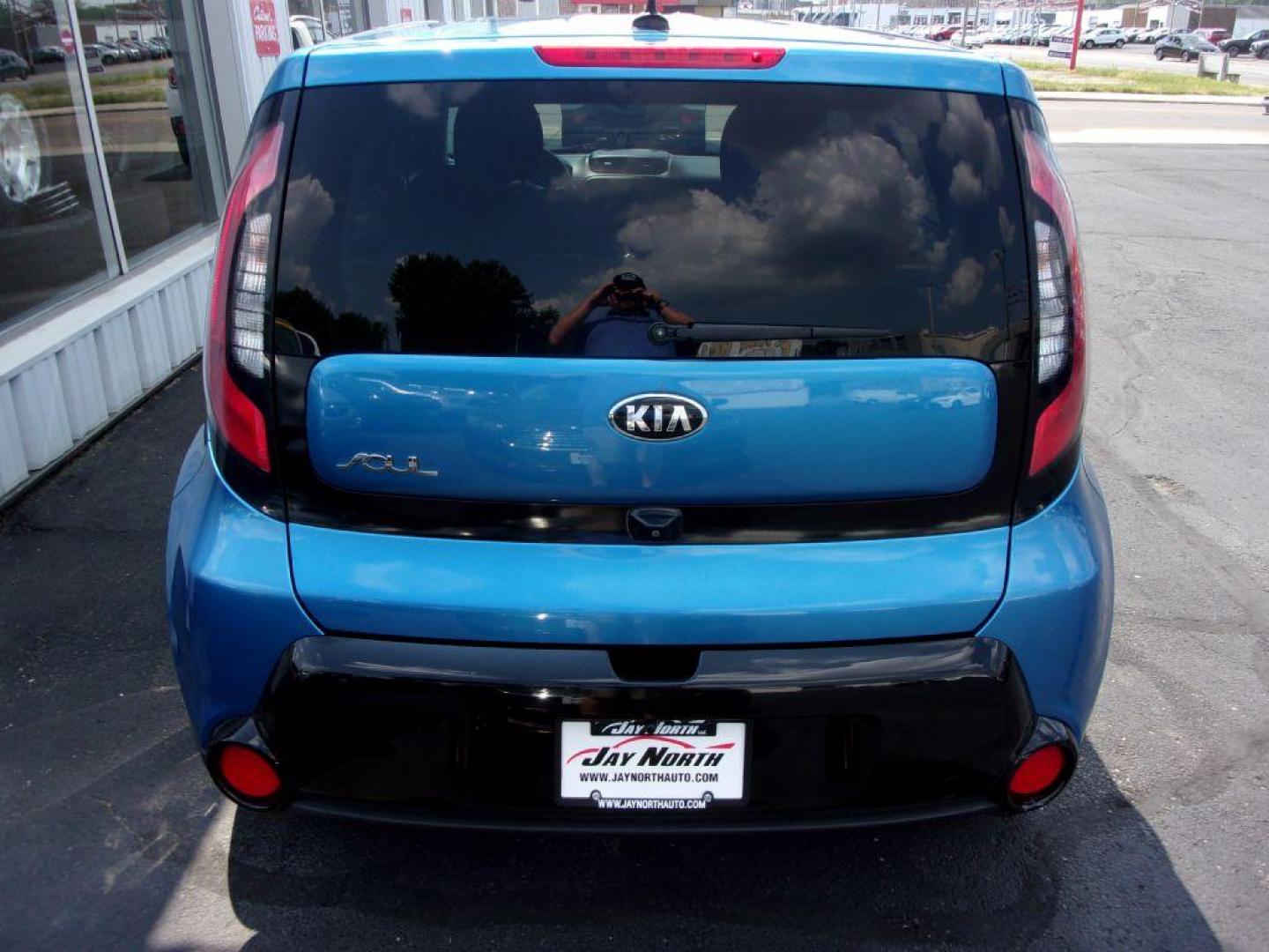 2016 BLUE KIA SOUL + (KNDJP3A55G7) with an 2.0L engine, Automatic transmission, located at 501 E. Columbia St., Springfield, OH, 45503, (800) 262-7122, 39.925262, -83.801796 - *** Serviced and Detailed *** Back Up Camera *** NICE!!! *** Jay North Auto has offered hand picked vehicles since 1965! Our customer's enjoy a NO pressure buying experience with a small town feel. All of our vehicles get fully inspected and detailed. We are a preferred dealer for many local cr - Photo#4