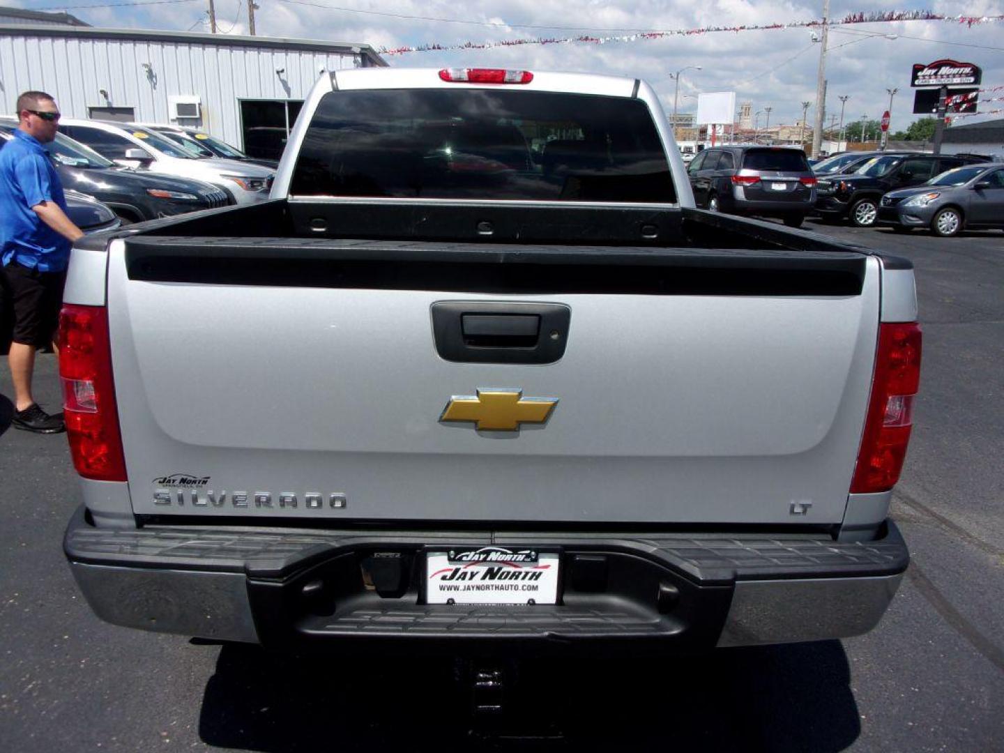 2012 SILVER CHEVROLET SILVERADO 1500 CREW CAB LT (3GCPCSE07CG) with an 5.3L engine, Automatic transmission, located at 501 E. Columbia St., Springfield, OH, 45503, (800) 262-7122, 39.925262, -83.801796 - *** LT *** 5.3L V8 RWD *** New Wheels and Tires *** Serviced *** Clean Carfax with 23 Service Records *** Crew Cab *** Jay North Auto has offered hand picked vehicles since 1965! Our customer's enjoy a NO pressure buying experience with a small town feel. All of our vehicles get fully inspecte - Photo#6