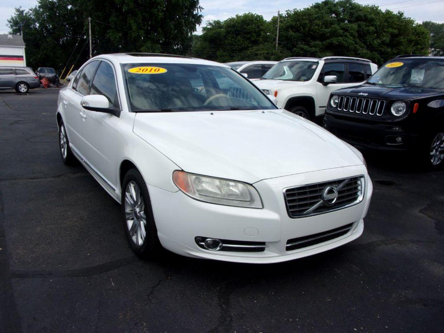 2010 WHITE VOLVO S80 3.2 (YV1982AS1A1) with an 3.2L engine, Automatic transmission, located at 501 E. Columbia St., Springfield, OH, 45503, (800) 262-7122, 39.925262, -83.801796 - ***Clean Carfax***S 80***3.2***Leather Seating***Moonroof***Serviced and Detailed*** Jay North Auto has offered hand picked vehicles since 1965! Our customer's enjoy a NO pressure buying experience with a small town feel. All of our vehicles get fully inspected and detailed. We are a preferred d - Photo#2