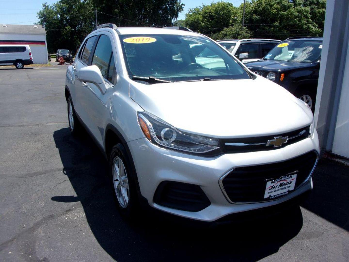 2019 SILVER CHEVROLET TRAX 1LT (KL7CJPSB2KB) with an 1.4L engine, Automatic transmission, located at 501 E. Columbia St., Springfield, OH, 45503, (800) 262-7122, 39.925262, -83.801796 - Photo#2