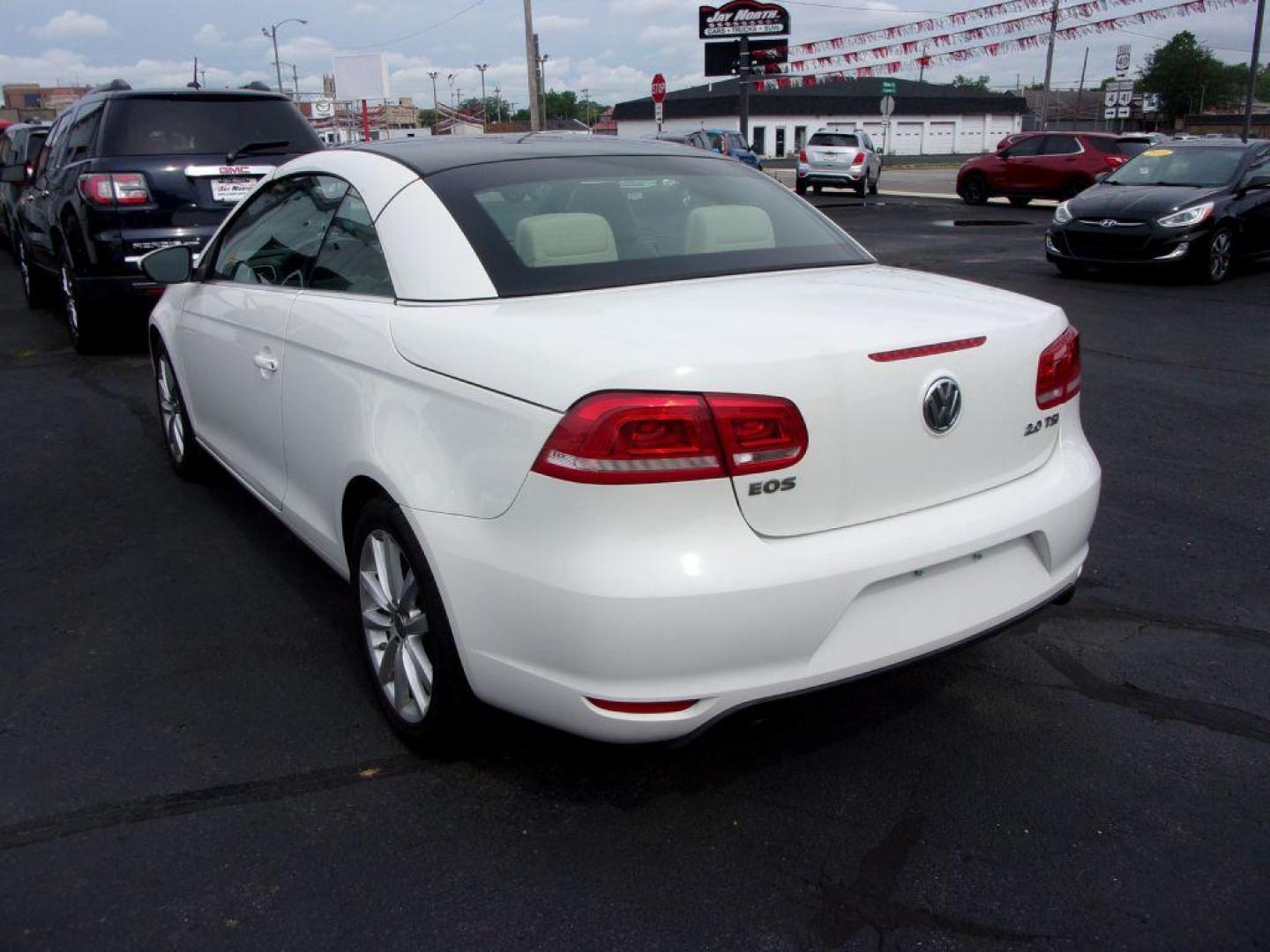 2014 WHITE VOLKSWAGEN EOS KOMFORT (WVWBW8AH5EV) with an 2.0L engine, Automatic transmission, located at 501 E. Columbia St., Springfield, OH, 45503, (800) 262-7122, 39.925262, -83.801796 - ***Clean Carfax***Convertible***EOS Komfort***Heated Leather Seating***Serviced and Detailed*** Jay North Auto has offered hand picked vehicles since 1965! Our customer's enjoy a NO pressure buying experience with a small town feel. All of our vehicles get fully inspected and detailed. We are a - Photo#10