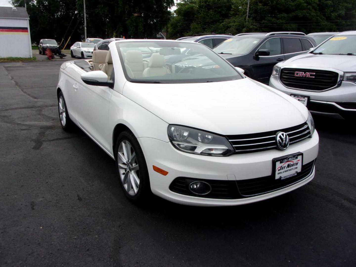 2014 WHITE VOLKSWAGEN EOS KOMFORT (WVWBW8AH5EV) with an 2.0L engine, Automatic transmission, located at 501 E. Columbia St., Springfield, OH, 45503, (800) 262-7122, 39.925262, -83.801796 - Photo#2