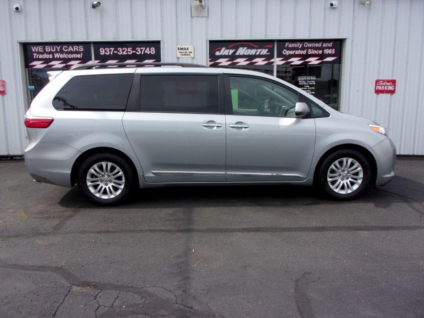 2015 GRAY TOYOTA SIENNA XLE (5TDYK3DC4FS) with an 3.5L engine, Automatic transmission, located at 501 E. Columbia St., Springfield, OH, 45503, (800) 262-7122, 39.925262, -83.801796 - ***1-Owner***Clean Carfax***XLE***Heated Leather Seating***Runroof***Captians Chairs***Power Doors***New Front Pads and Rotors***Serviced and Detailed*** Jay North Auto has offered hand picked vehicles since 1965! Our customer's enjoy a NO pressure buying experience with a small town feel. All o - Photo#0