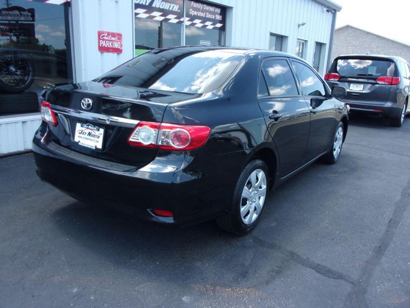 2012 BLACK TOYOTA COROLLA LE (2T1BU4EE5CC) with an 1.8L engine, Automatic transmission, located at 501 E. Columbia St., Springfield, OH, 45503, (800) 262-7122, 39.925262, -83.801796 - Photo#3