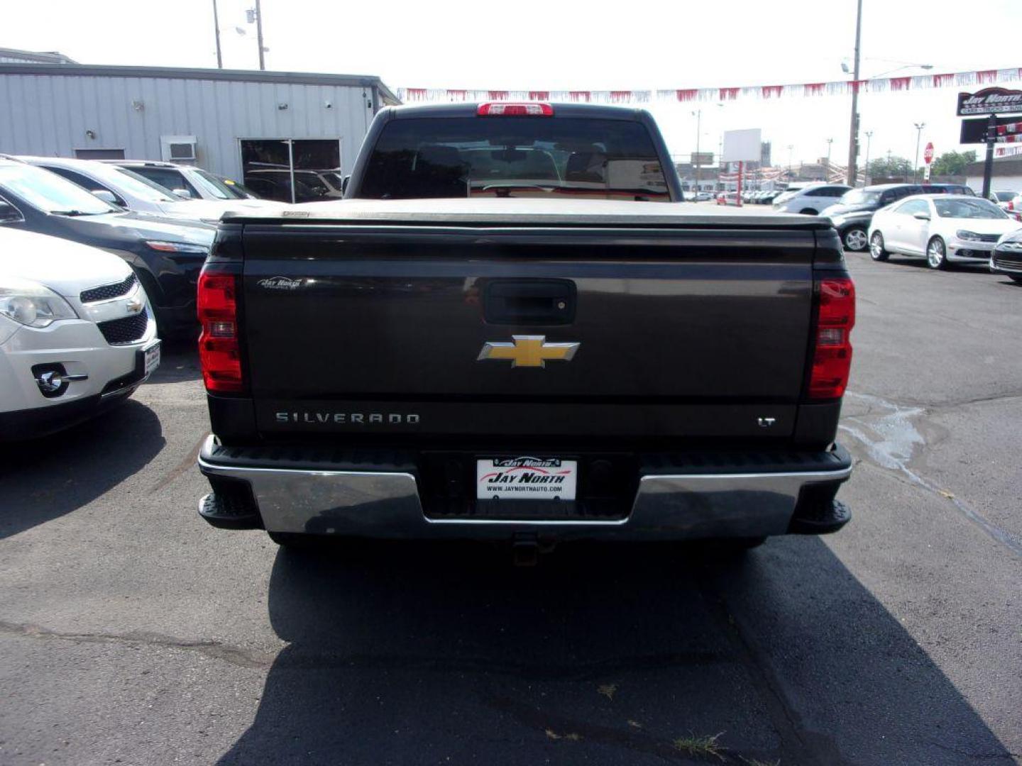 2014 GRAY CHEVROLET SILVERADO 1500 LT (1GCVKREH4EZ) with an 4.3L engine, Automatic transmission, located at 501 E. Columbia St., Springfield, OH, 45503, (800) 262-7122, 39.925262, -83.801796 - Photo#4