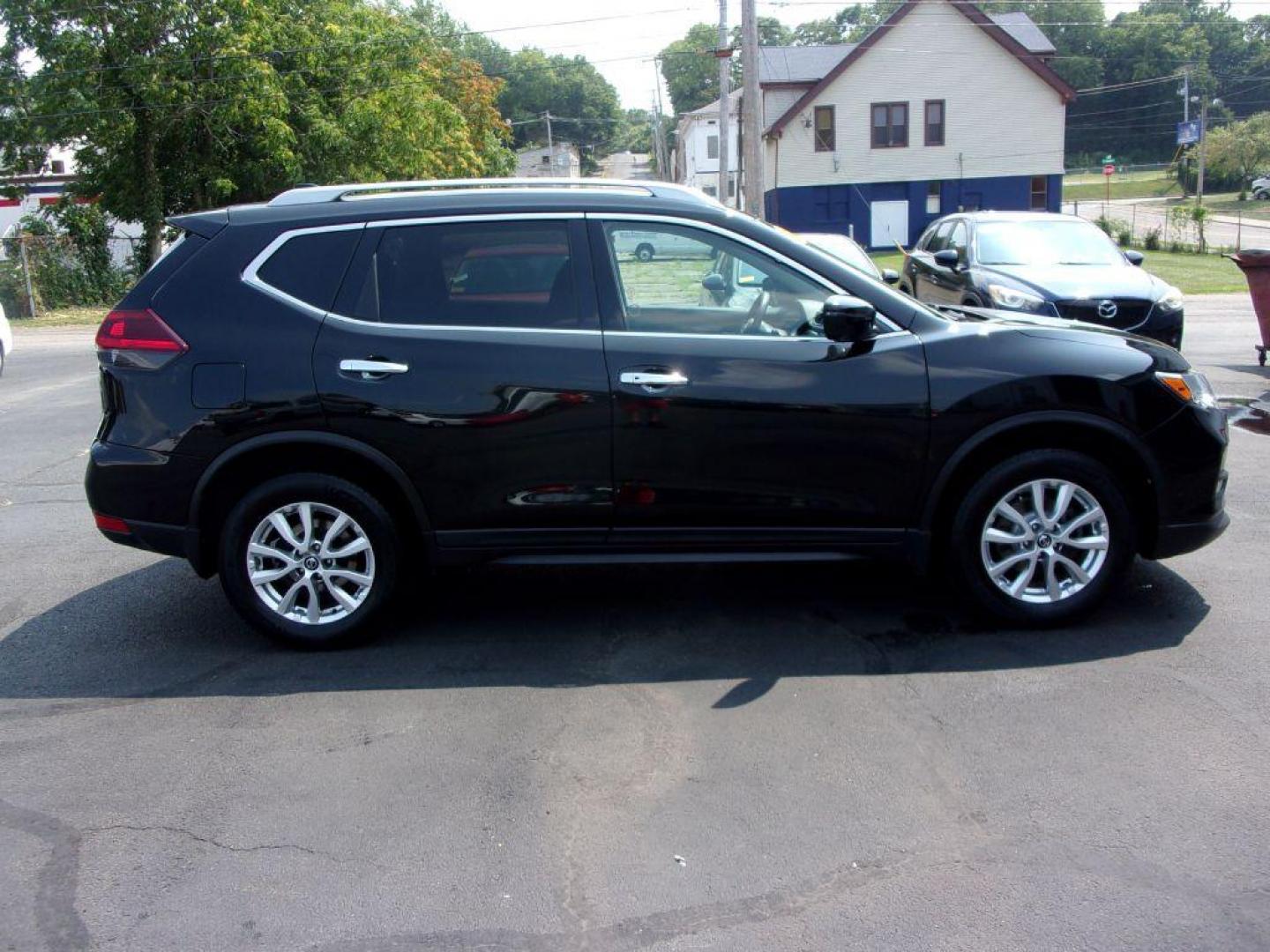 2020 BLACK NISSAN ROGUE SV (5N1AT2MV9LC) with an 2.5L engine, Continuously Variable transmission, located at 501 E. Columbia St., Springfield, OH, 45503, (800) 262-7122, 39.925262, -83.801796 - *** SV *** Remote Start *** Back Up Cam *** Serviced and Detailed *** Jay North Auto has offered hand picked vehicles since 1965! Our customer's enjoy a NO pressure buying experience with a small town feel. All of our vehicles get fully inspected and detailed. We are a preferred dealer for ma - Photo#0