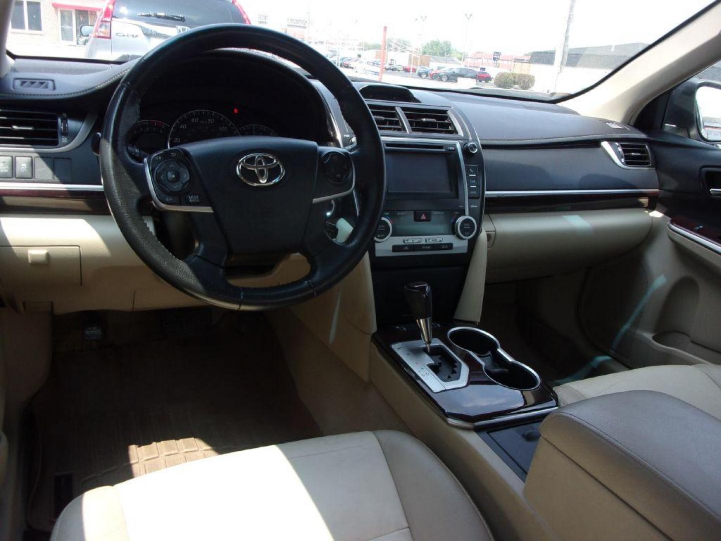 2013 GOLD TOYOTA CAMRY XLE (4T1BK1FK0DU) with an 3.5L engine, Automatic transmission, located at 501 E. Columbia St., Springfield, OH, 45503, (800) 262-7122, 39.925262, -83.801796 - Photo#13