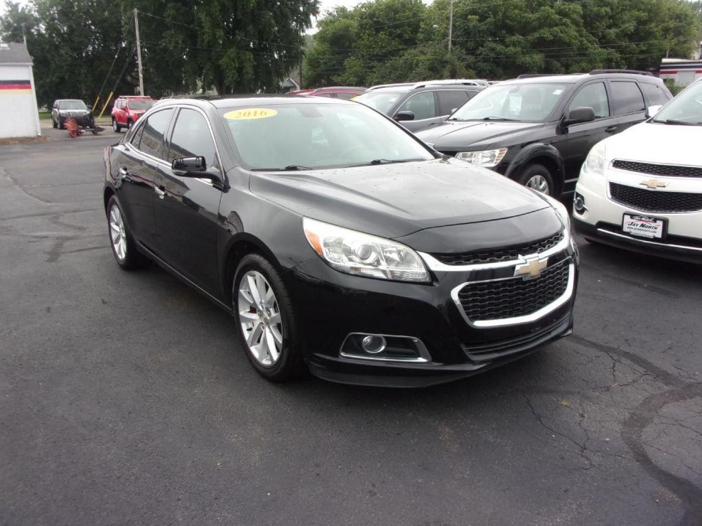 2016 BLACK CHEVROLET MALIBU LIMITED LTZ (1G11E5SA2GU) with an 2.5L engine, Automatic transmission, located at 501 E. Columbia St., Springfield, OH, 45503, (800) 262-7122, 39.925262, -83.801796 - Photo#2