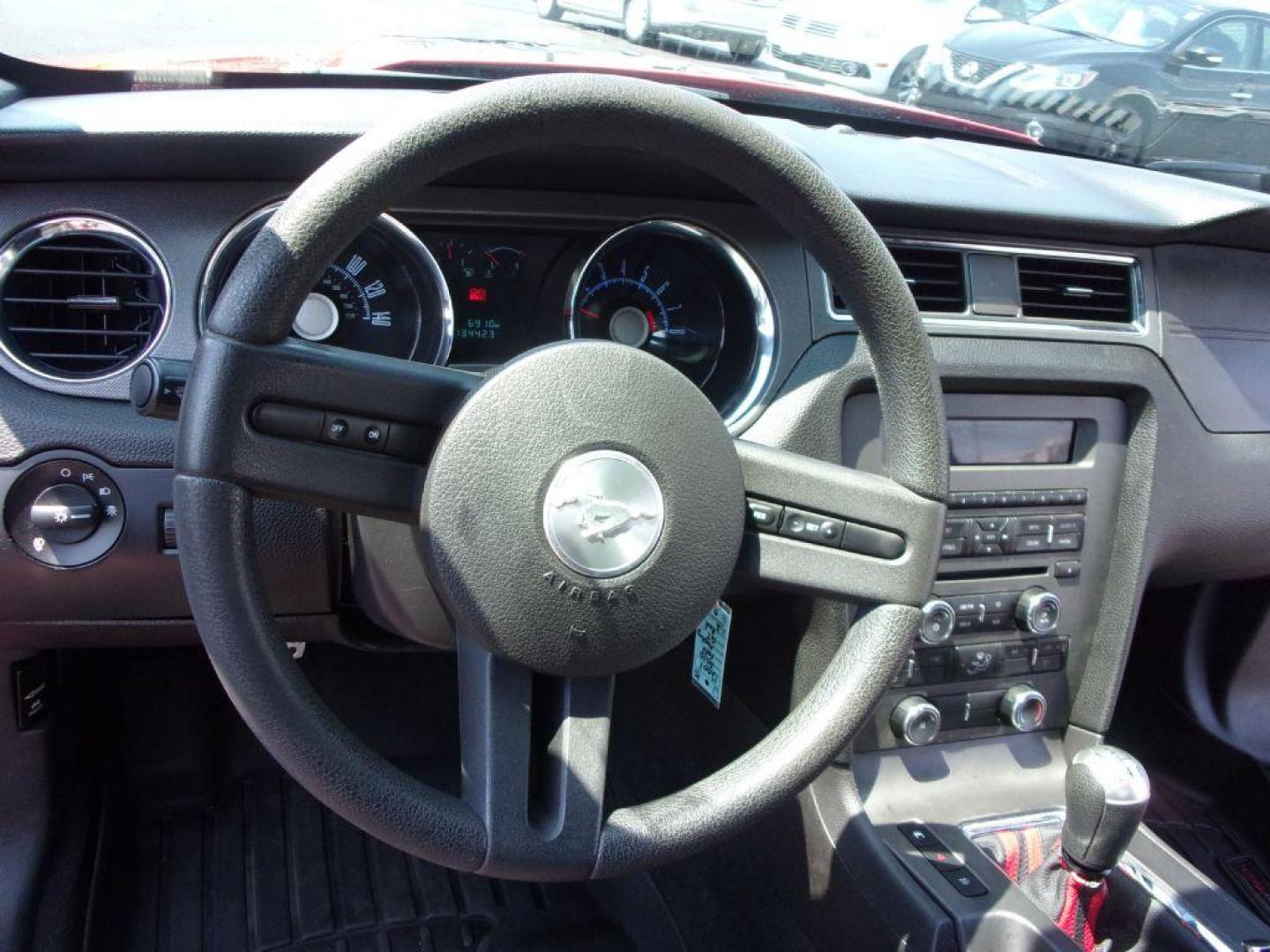 2010 RED FORD MUSTANG GT (1ZVBP8CHXA5) with an 4.6L engine, 5-Speed Manual transmission, located at 501 E. Columbia St., Springfield, OH, 45503, (800) 262-7122, 39.925262, -83.801796 - Photo#9