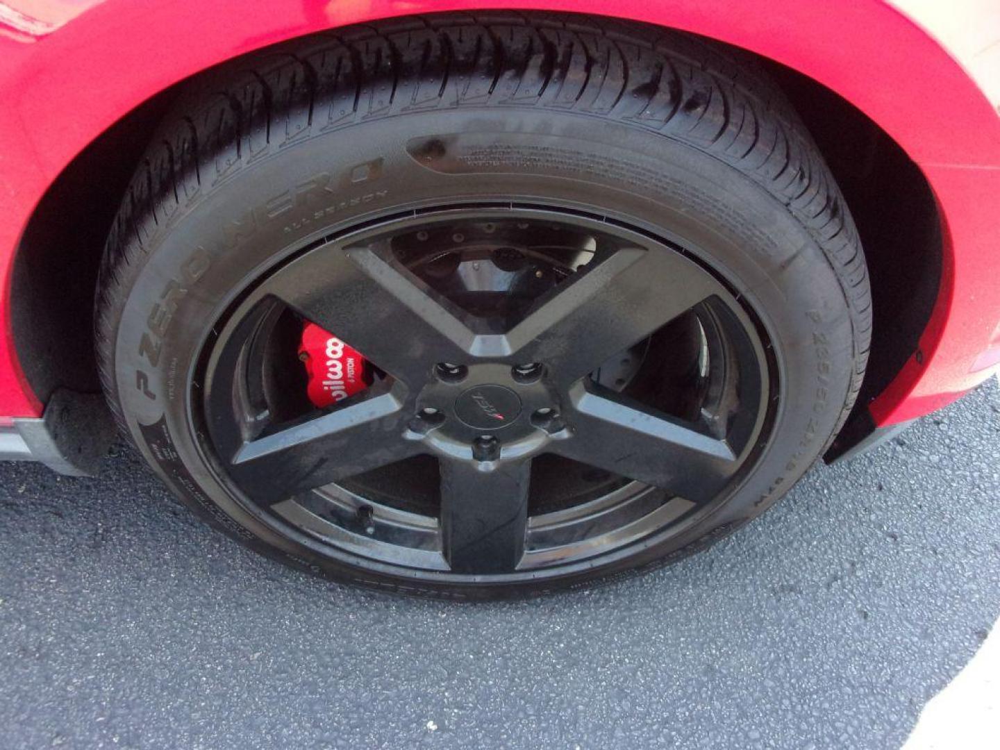 2010 RED FORD MUSTANG GT (1ZVBP8CHXA5) with an 4.6L engine, 5-Speed Manual transmission, located at 501 E. Columbia St., Springfield, OH, 45503, (800) 262-7122, 39.925262, -83.801796 - Photo#19