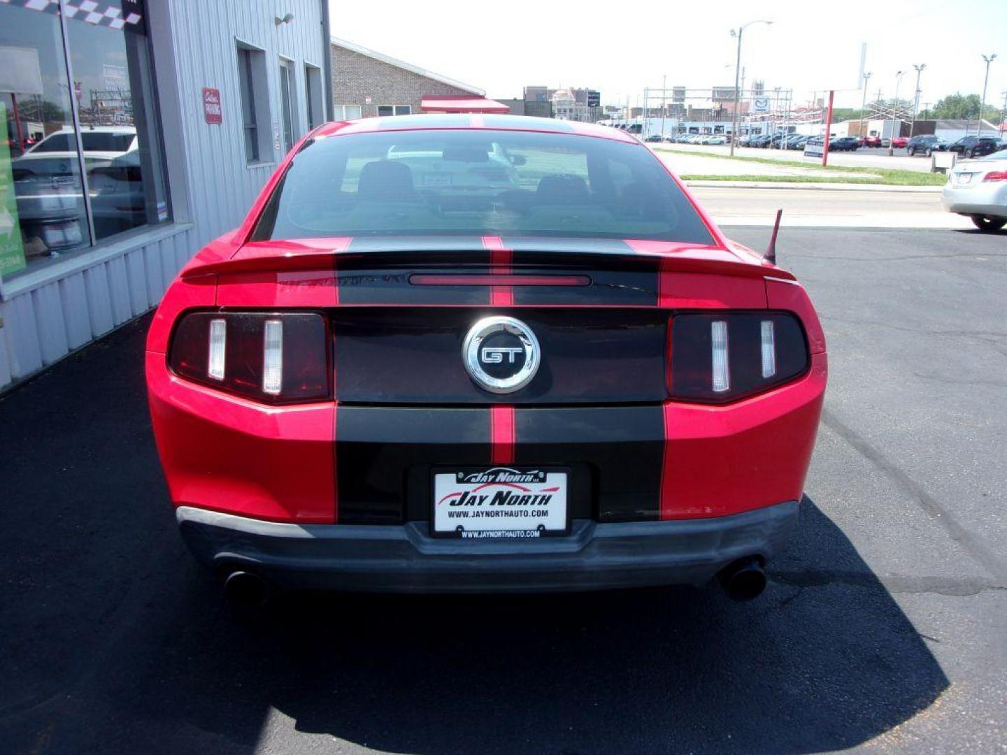 2010 RED FORD MUSTANG GT (1ZVBP8CHXA5) with an 4.6L engine, 5-Speed Manual transmission, located at 501 E. Columbia St., Springfield, OH, 45503, (800) 262-7122, 39.925262, -83.801796 - Photo#4