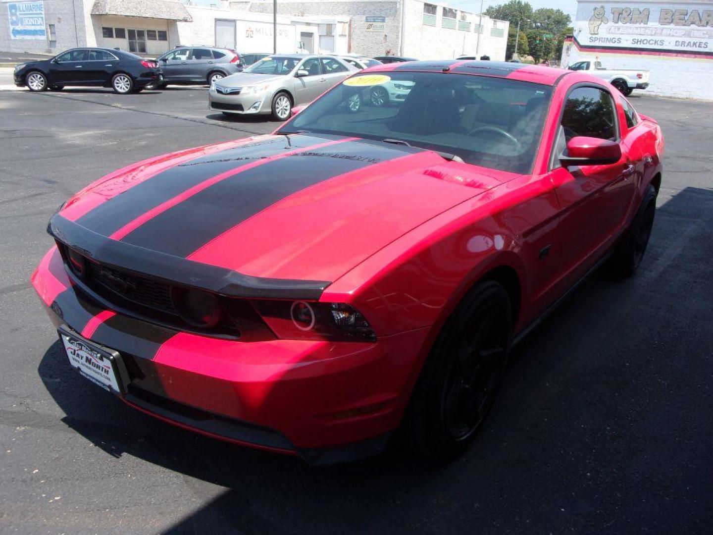 2010 RED FORD MUSTANG GT (1ZVBP8CHXA5) with an 4.6L engine, 5-Speed Manual transmission, located at 501 E. Columbia St., Springfield, OH, 45503, (800) 262-7122, 39.925262, -83.801796 - Photo#6