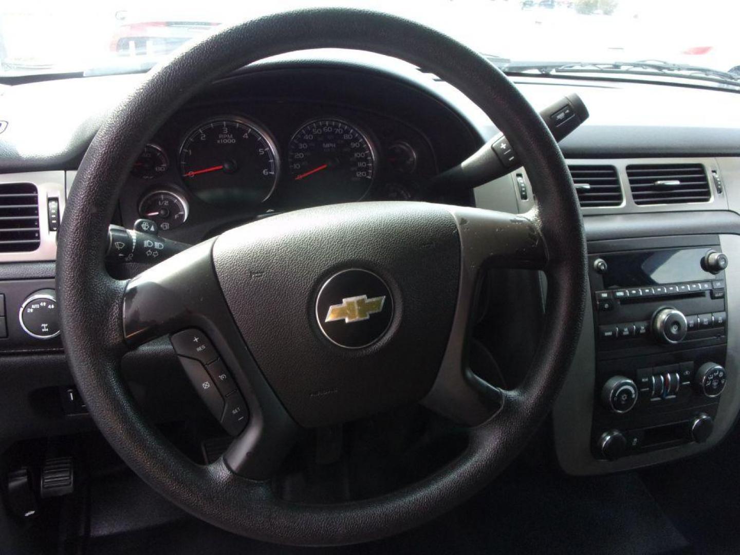 2014 SILVER CHEVROLET TAHOE 1500 (1GNSK4E05ER) with an 5.3L engine, Automatic transmission, located at 501 E. Columbia St., Springfield, OH, 45503, (800) 262-7122, 39.925262, -83.801796 - ***Only 69k Miles***Tahoe Fleet***5.3L V8***4X4***New Wheels and Tires***Serviced and Detailed*** Jay North Auto has offered hand picked vehicles since 1965! Our customer's enjoy a NO pressure buying experience with a small town feel. All of our vehicles get fully inspected and detailed. We are - Photo#9