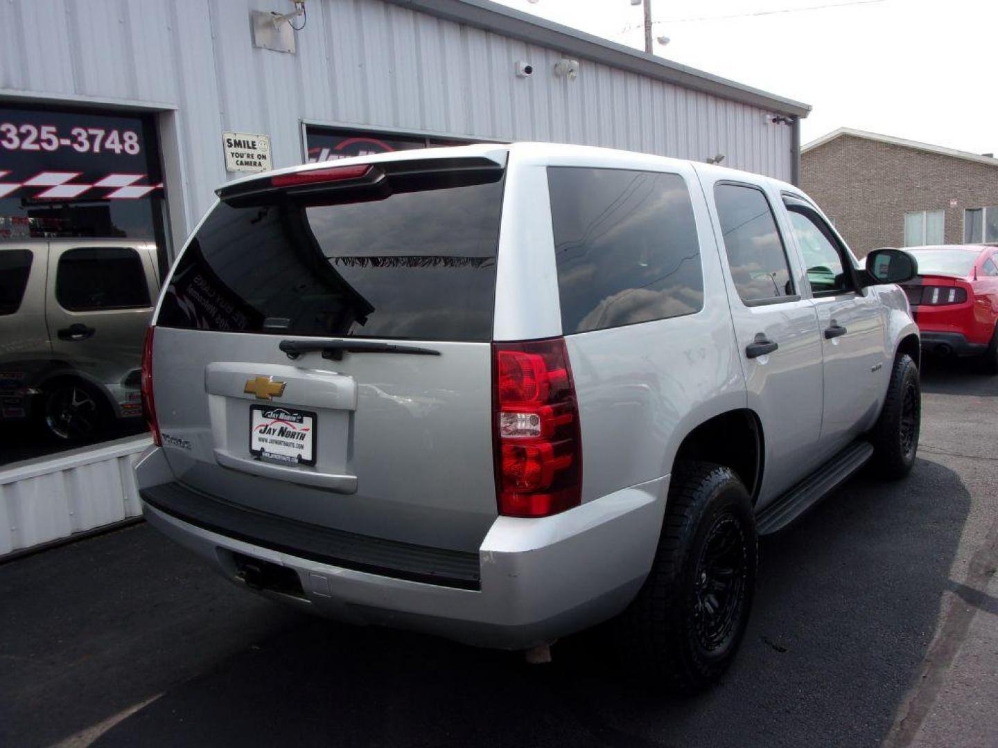 2014 SILVER CHEVROLET TAHOE 1500 (1GNSK4E05ER) with an 5.3L engine, Automatic transmission, located at 501 E. Columbia St., Springfield, OH, 45503, (800) 262-7122, 39.925262, -83.801796 - ***Only 69k Miles***Tahoe Fleet***5.3L V8***4X4***New Wheels and Tires***Serviced and Detailed*** Jay North Auto has offered hand picked vehicles since 1965! Our customer's enjoy a NO pressure buying experience with a small town feel. All of our vehicles get fully inspected and detailed. We are - Photo#3