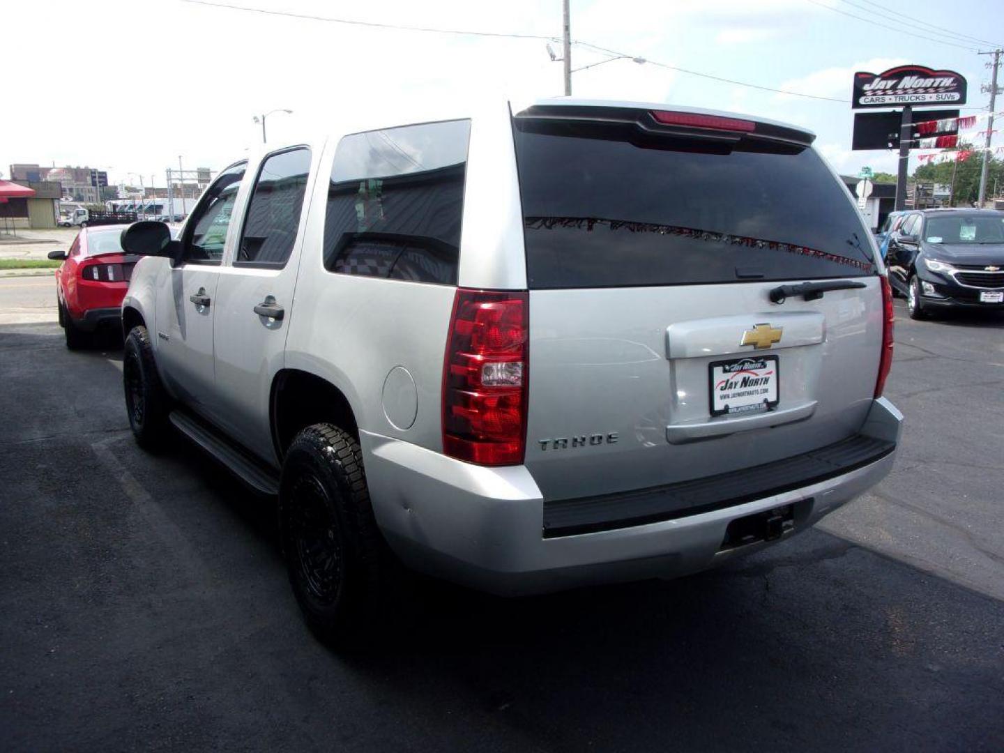 2014 SILVER CHEVROLET TAHOE 1500 (1GNSK4E05ER) with an 5.3L engine, Automatic transmission, located at 501 E. Columbia St., Springfield, OH, 45503, (800) 262-7122, 39.925262, -83.801796 - ***Only 69k Miles***Tahoe Fleet***5.3L V8***4X4***New Wheels and Tires***Serviced and Detailed*** Jay North Auto has offered hand picked vehicles since 1965! Our customer's enjoy a NO pressure buying experience with a small town feel. All of our vehicles get fully inspected and detailed. We are - Photo#5