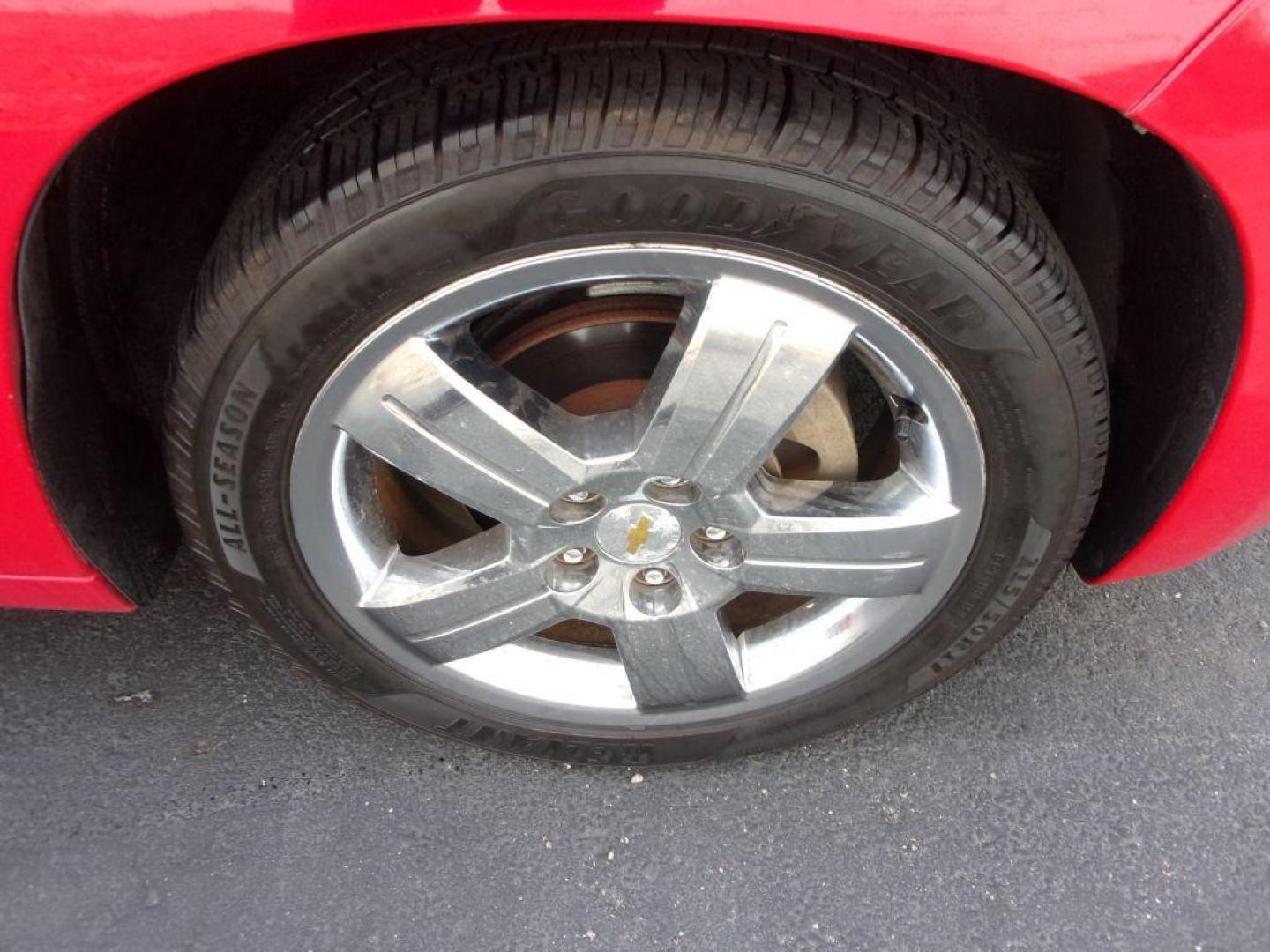 2009 RED CHEVROLET HHR LT (3GNCA53V19S) with an 2.4L engine, Automatic transmission, located at 501 E. Columbia St., Springfield, OH, 45503, (800) 262-7122, 39.925262, -83.801796 - Photo#22