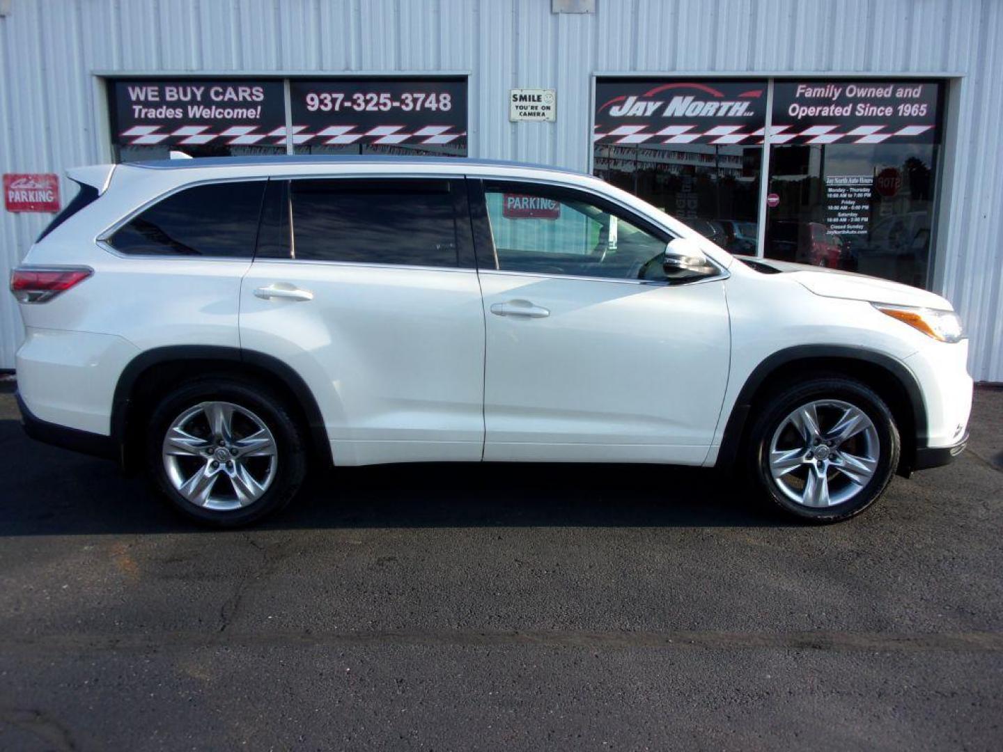 2015 WHITE TOYOTA HIGHLANDER LIMITED (5TDDKRFH4FS) with an 3.5L engine, Automatic transmission, located at 501 E. Columbia St., Springfield, OH, 45503, (800) 262-7122, 39.925262, -83.801796 - *** Limited *** Loaded *** JBL Audio w/ Touchscreen and Navigation *** Heated and Cooled Leather *** Back Up Camera *** Moonroof *** 3rd Row Seating *** 2nd Row Captain seats *** AWD *** V6 *** Serviced and Detailed *** BSM not working *** Good Service History *** Drives Great *** Jay North Auto - Photo#0