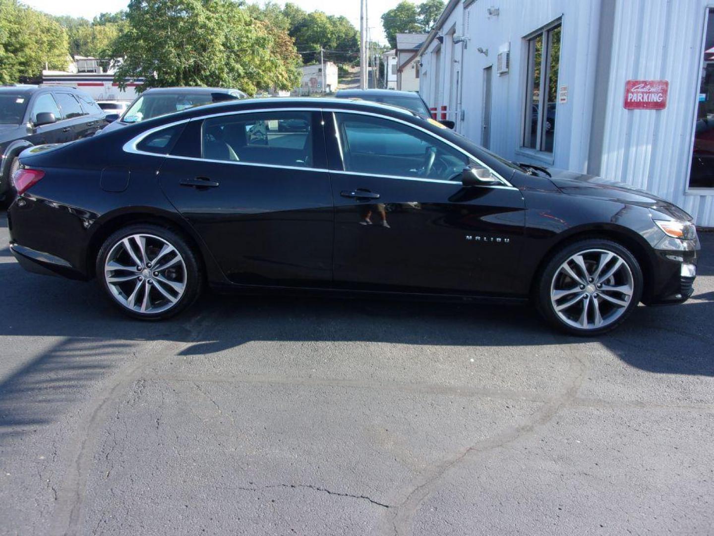 2021 BLACK CHEVROLET MALIBU LT (1G1ZD5ST4MF) with an 1.5L engine, Continuously Variable transmission, located at 501 E. Columbia St., Springfield, OH, 45503, (800) 262-7122, 39.925262, -83.801796 - ***LT***Back-up Camera***Power Seat***Serviced and Detailed*** Jay North Auto has offered hand picked vehicles since 1965! Our customer's enjoy a NO pressure buying experience with a small town feel. All of our vehicles get fully inspected and detailed. We are a preferred dealer for many local c - Photo#0