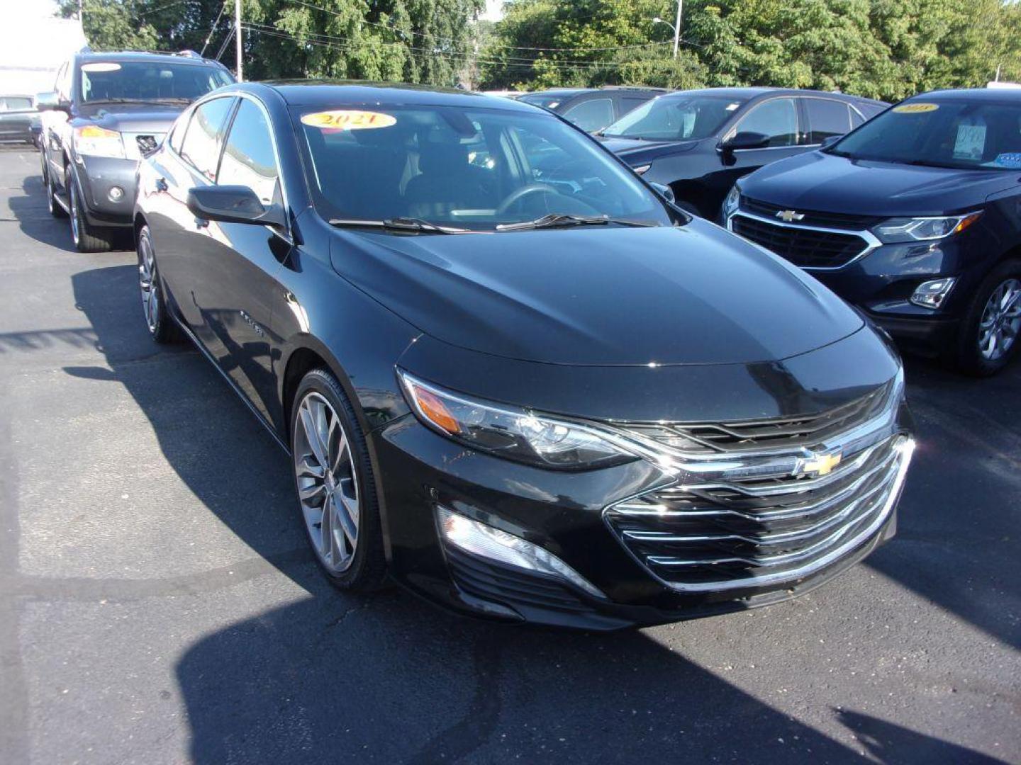 2021 BLACK CHEVROLET MALIBU LT (1G1ZD5ST4MF) with an 1.5L engine, Continuously Variable transmission, located at 501 E. Columbia St., Springfield, OH, 45503, (800) 262-7122, 39.925262, -83.801796 - ***LT***Back-up Camera***Power Seat***Serviced and Detailed*** Jay North Auto has offered hand picked vehicles since 1965! Our customer's enjoy a NO pressure buying experience with a small town feel. All of our vehicles get fully inspected and detailed. We are a preferred dealer for many local c - Photo#2