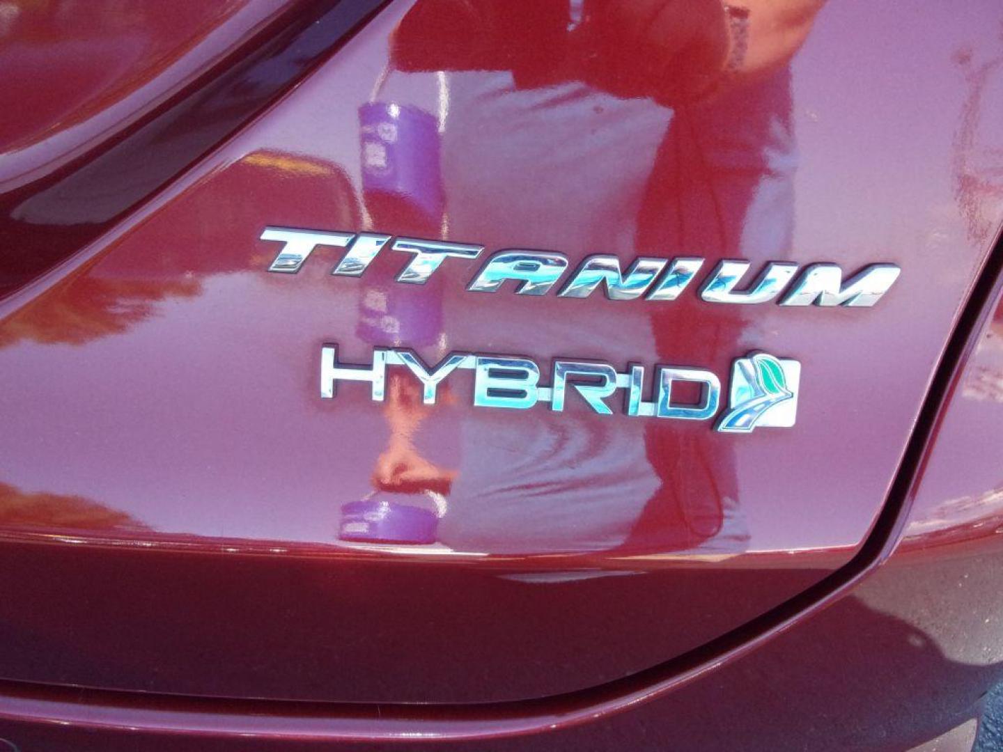 2014 RED FORD FUSION TITANIUM HYBRID (3FA6P0RU3ER) with an 2.0L engine, Continuously Variable transmission, located at 501 E. Columbia St., Springfield, OH, 45503, (800) 262-7122, 39.925262, -83.801796 - Photo#8