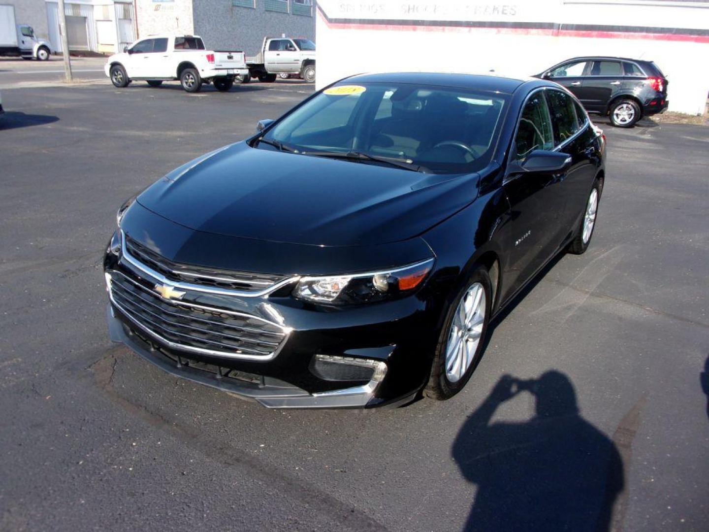 2018 BLACK CHEVROLET MALIBU LT (1G1ZD5ST1JF) with an 1.5L engine, Automatic transmission, located at 501 E. Columbia St., Springfield, OH, 45503, (800) 262-7122, 39.925262, -83.801796 - ***LT***Back-Up Camera***Remote Start***Power Seat***Serviced and Detailed*** Jay North Auto has offered hand picked vehicles since 1965! Our customer's enjoy a NO pressure buying experience with a small town feel. All of our vehicles get fully inspected and detailed. We are a preferred dealer f - Photo#3