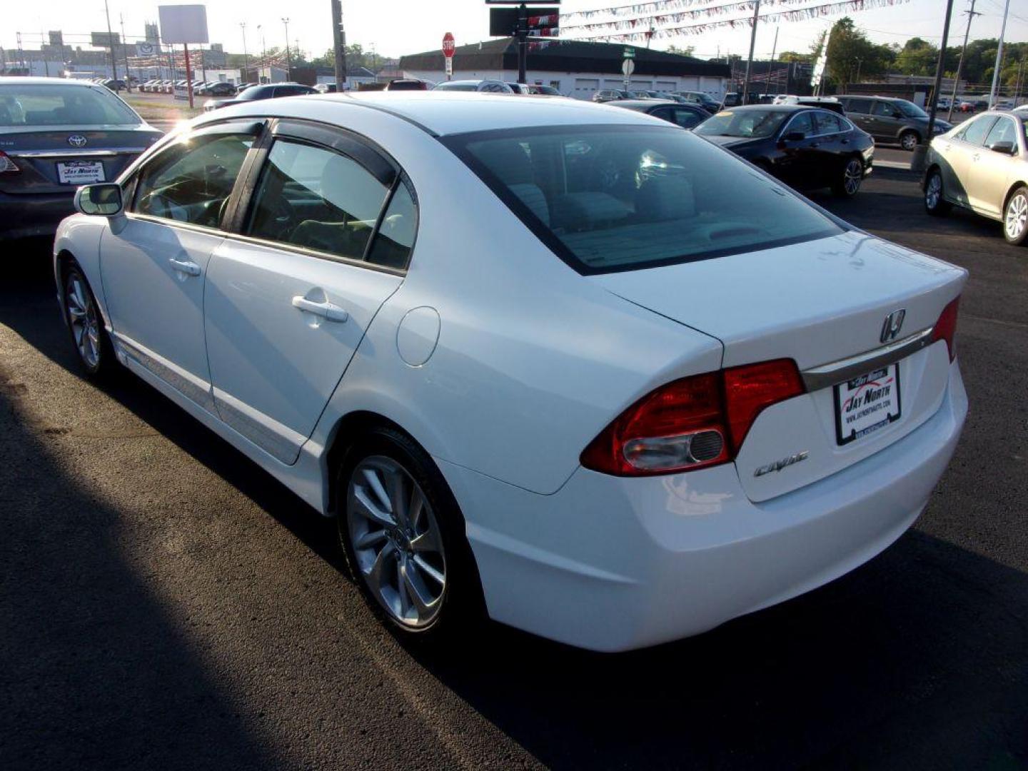 2010 WHITE HONDA CIVIC LX (19XFA1F55AE) with an 1.8L engine, Automatic transmission, located at 501 E. Columbia St., Springfield, OH, 45503, (800) 262-7122, 39.925262, -83.801796 - *** LX *** Serviced and Detailed *** FWD *** Jay North Auto has offered hand picked vehicles since 1965! Our customer's enjoy a NO pressure buying experience with a small town feel. All of our vehicles get fully inspected and detailed. We are a preferred dealer for many local credit unions and l - Photo#3