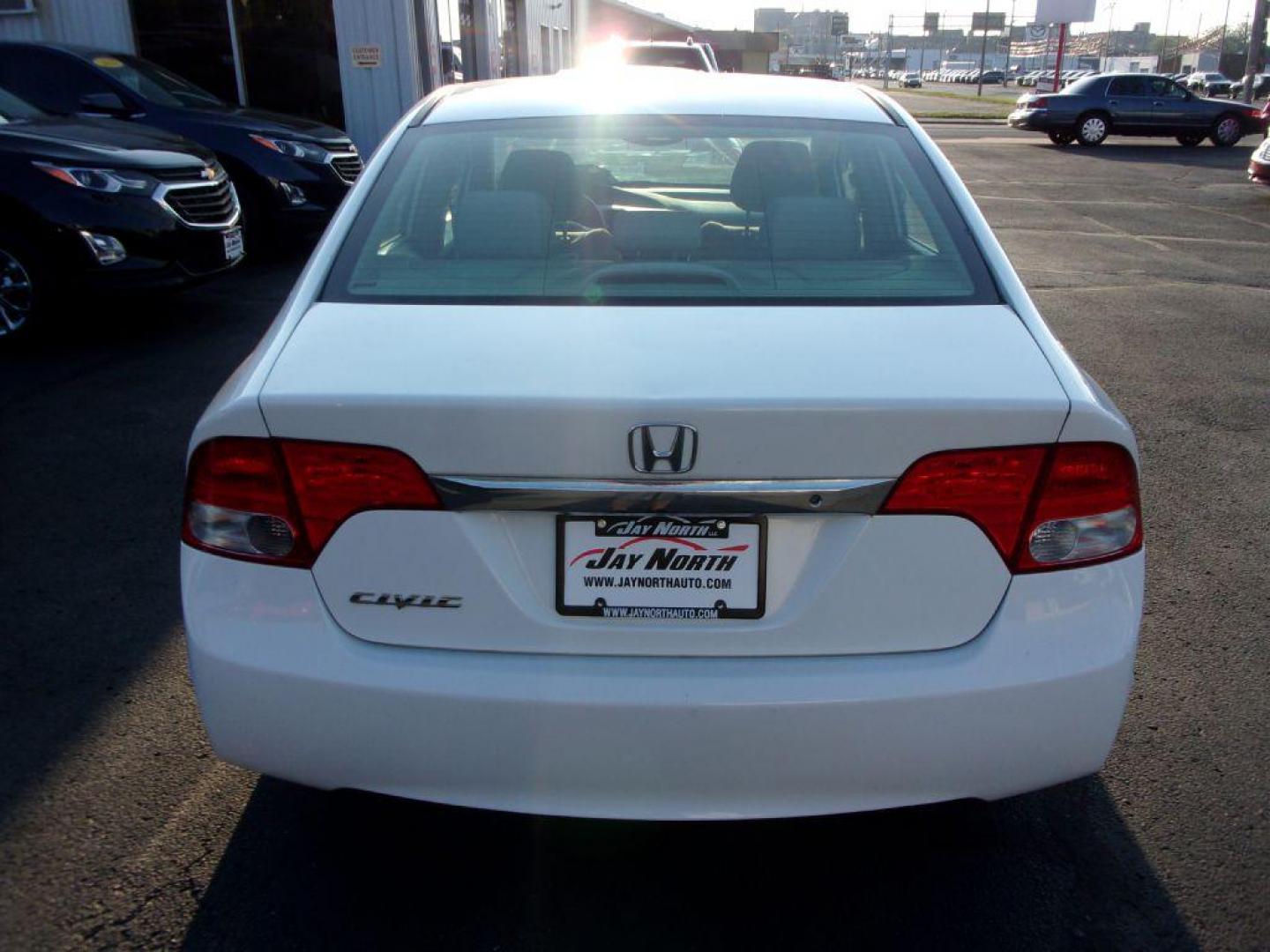 2010 WHITE HONDA CIVIC LX (19XFA1F55AE) with an 1.8L engine, Automatic transmission, located at 501 E. Columbia St., Springfield, OH, 45503, (800) 262-7122, 39.925262, -83.801796 - *** LX *** Serviced and Detailed *** FWD *** Jay North Auto has offered hand picked vehicles since 1965! Our customer's enjoy a NO pressure buying experience with a small town feel. All of our vehicles get fully inspected and detailed. We are a preferred dealer for many local credit unions and l - Photo#4