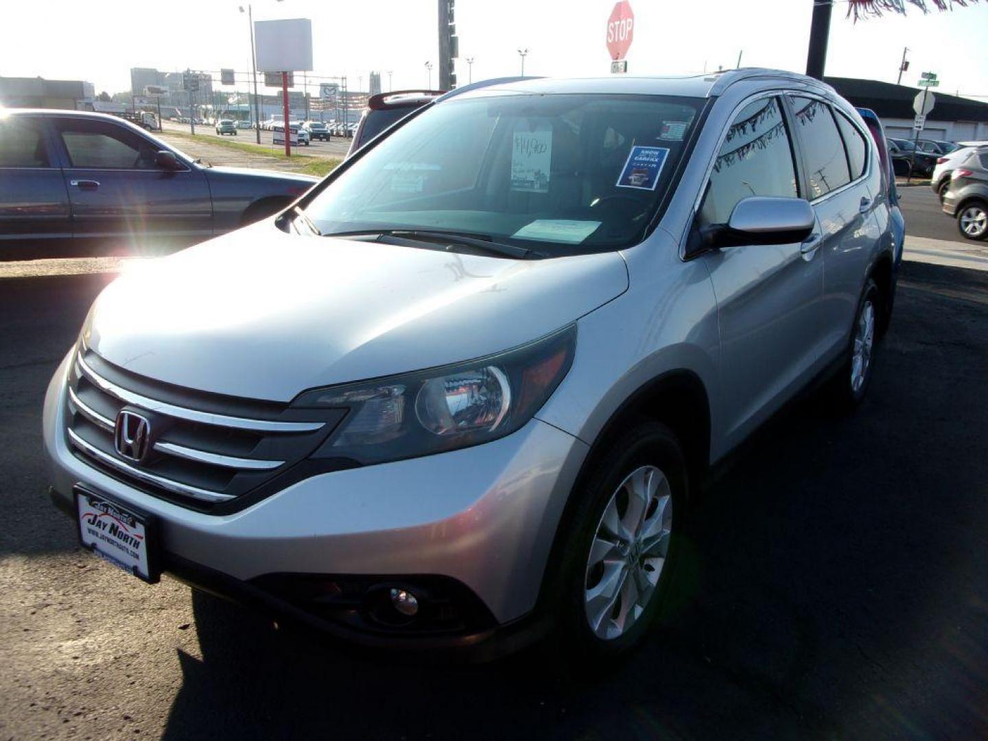 2014 SILVER HONDA CR-V EXL (2HKRM4H71EH) with an 2.4L engine, Automatic transmission, located at 501 E. Columbia St., Springfield, OH, 45503, (800) 262-7122, 39.925262, -83.801796 - Photo#4